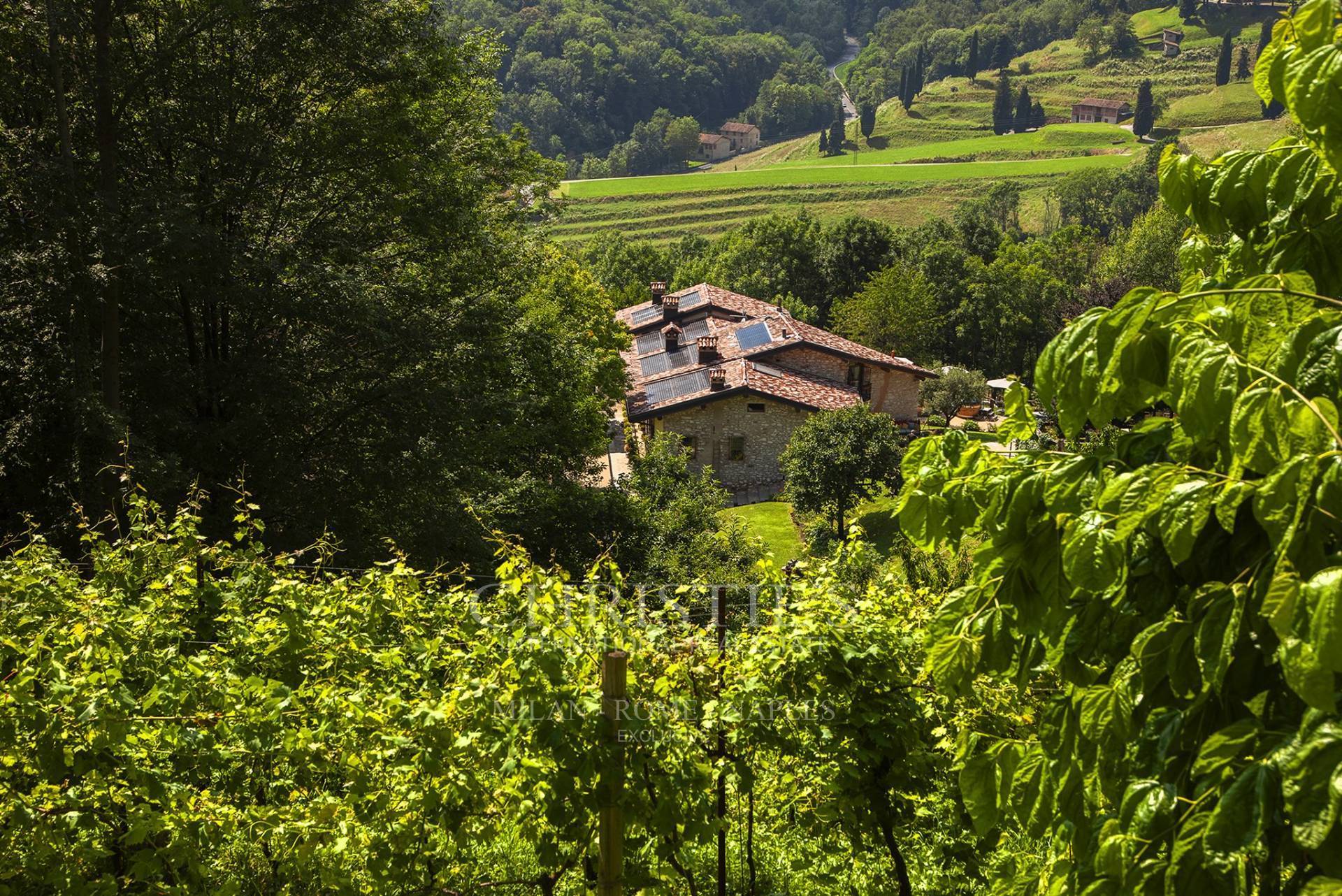 picture of Beautiful 18th-century Farmhouse In Dominant Position