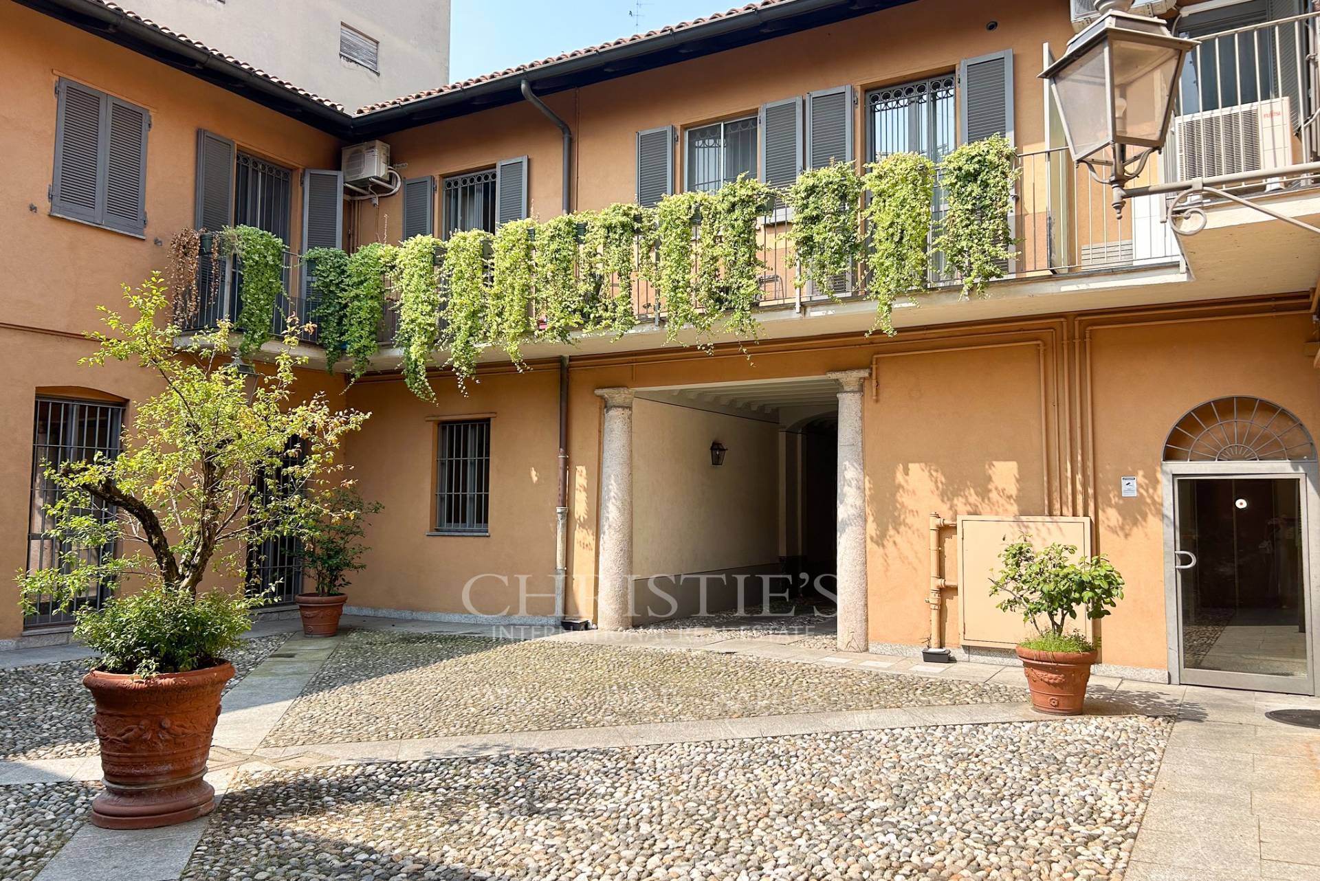 picture of Gorgeous Two-bedroom Apartment In Porta Romana