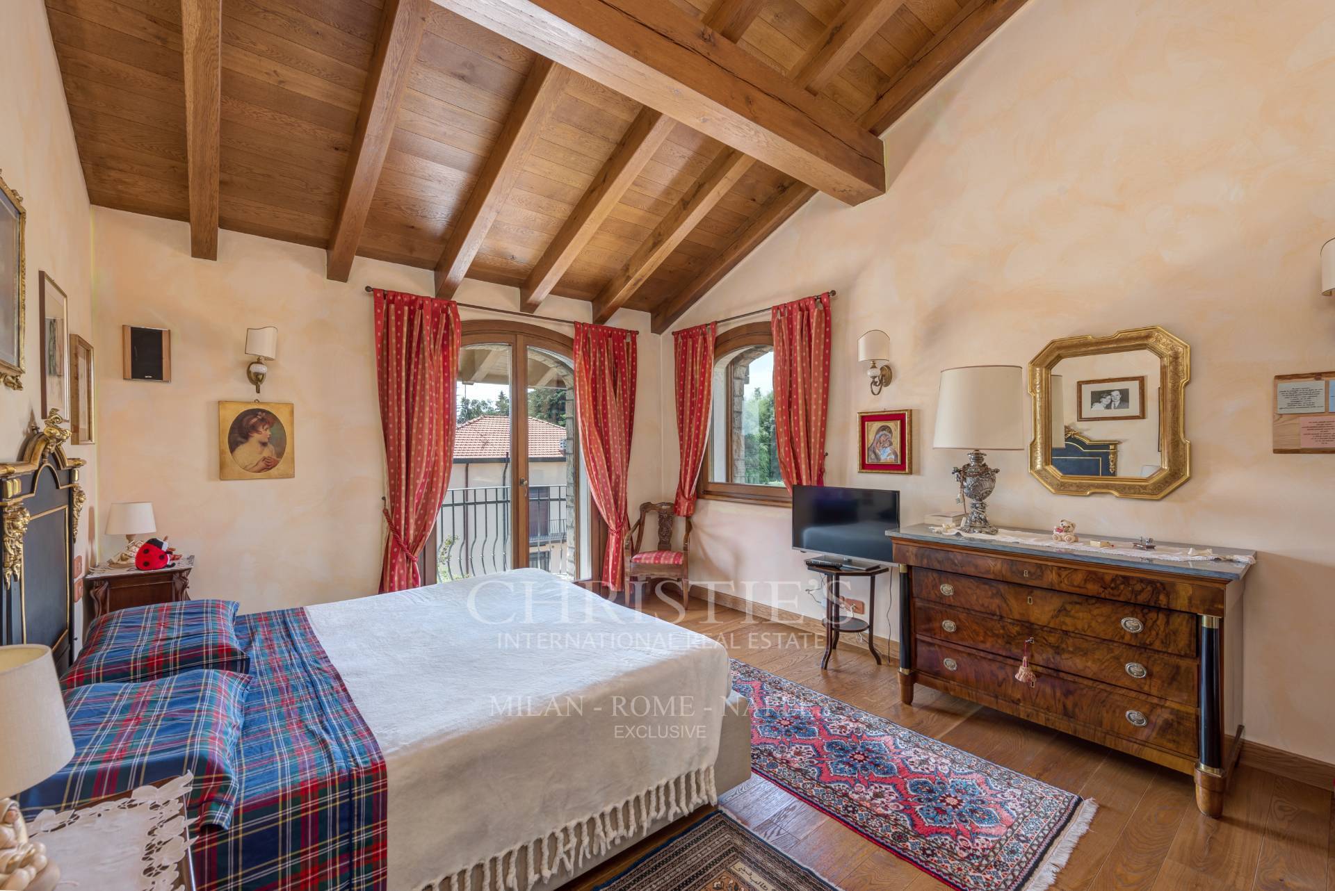 picture of Elegant Detached Villa: The Perfect Hideaway Between Como And Varese