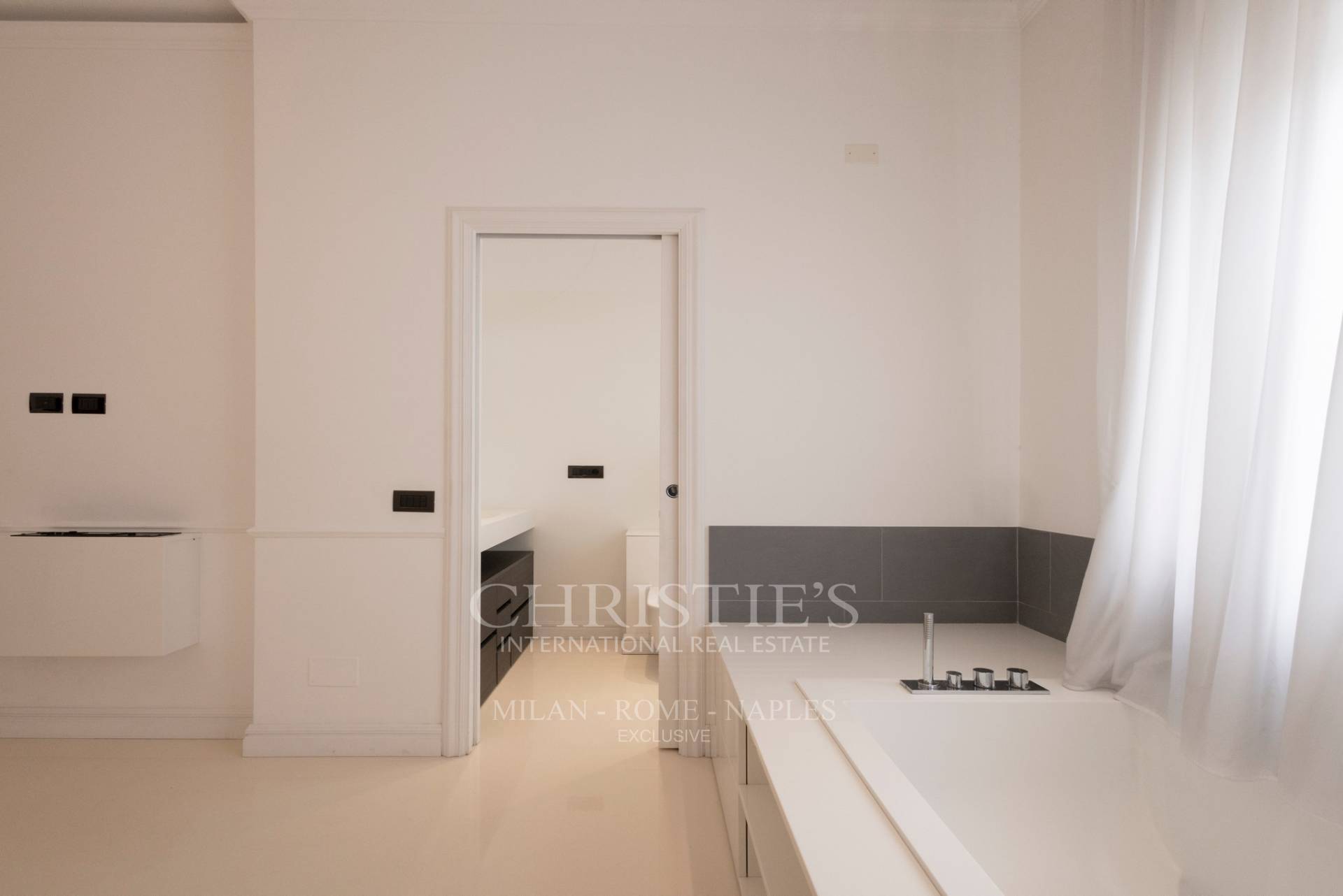 picture of Fully Furnished One-bedroom Apartment In Carrobbio Area