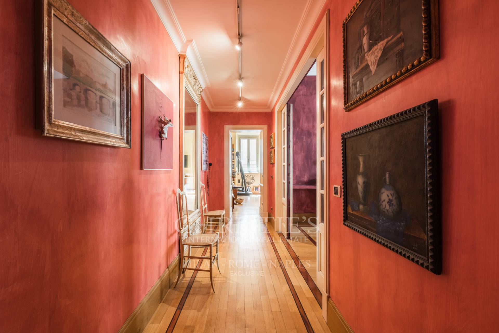 picture of Luxurious Apartment In The Center Of Rome