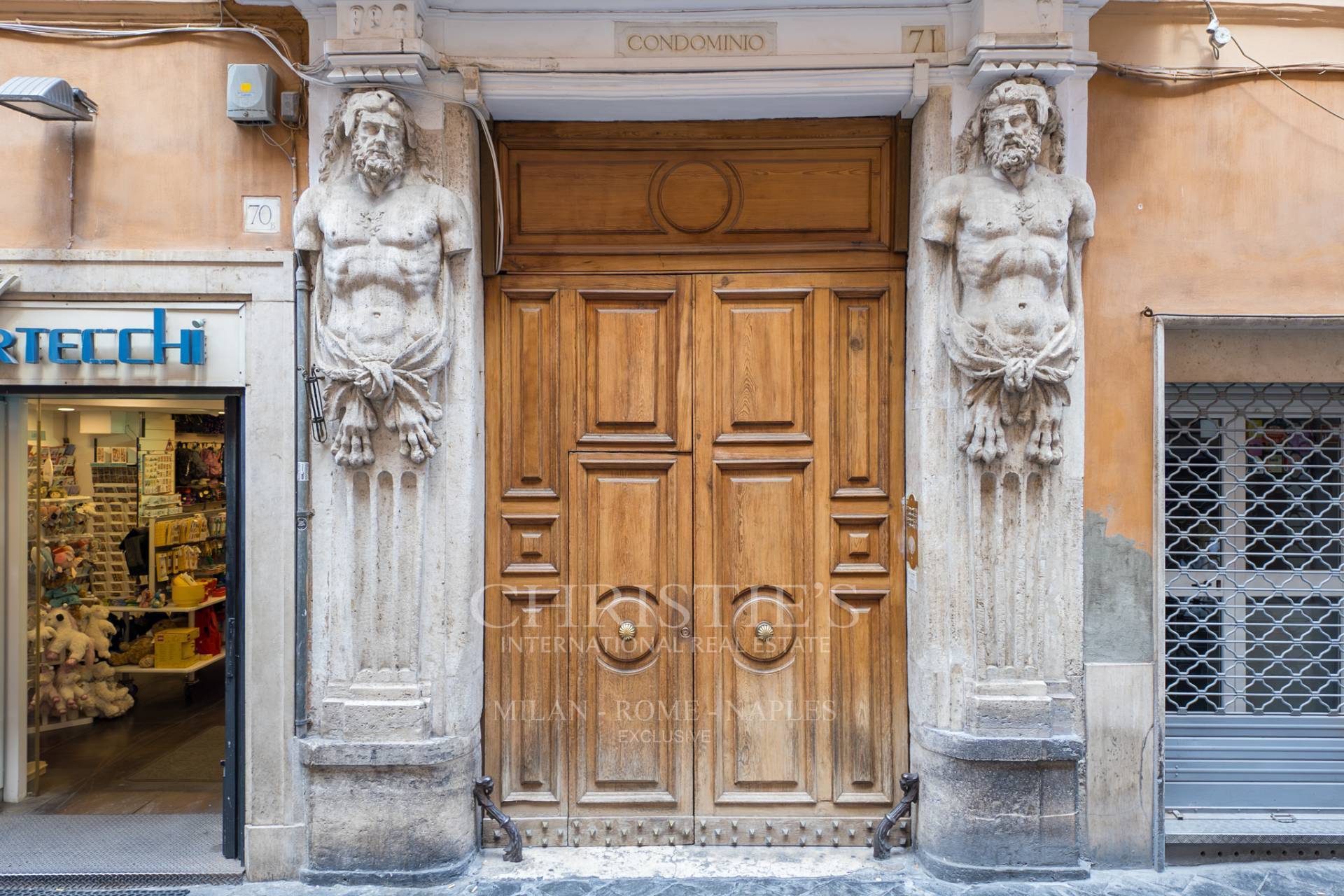 picture of Luxurious Apartment In The Center Of Rome