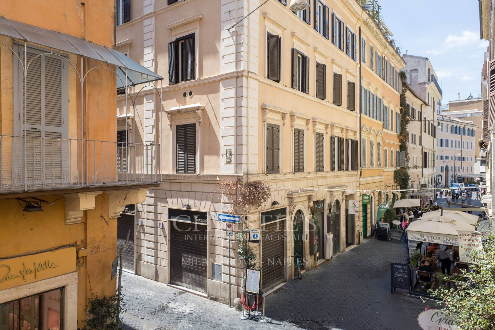 picture of Luxurious Apartment In The Center Of Rome