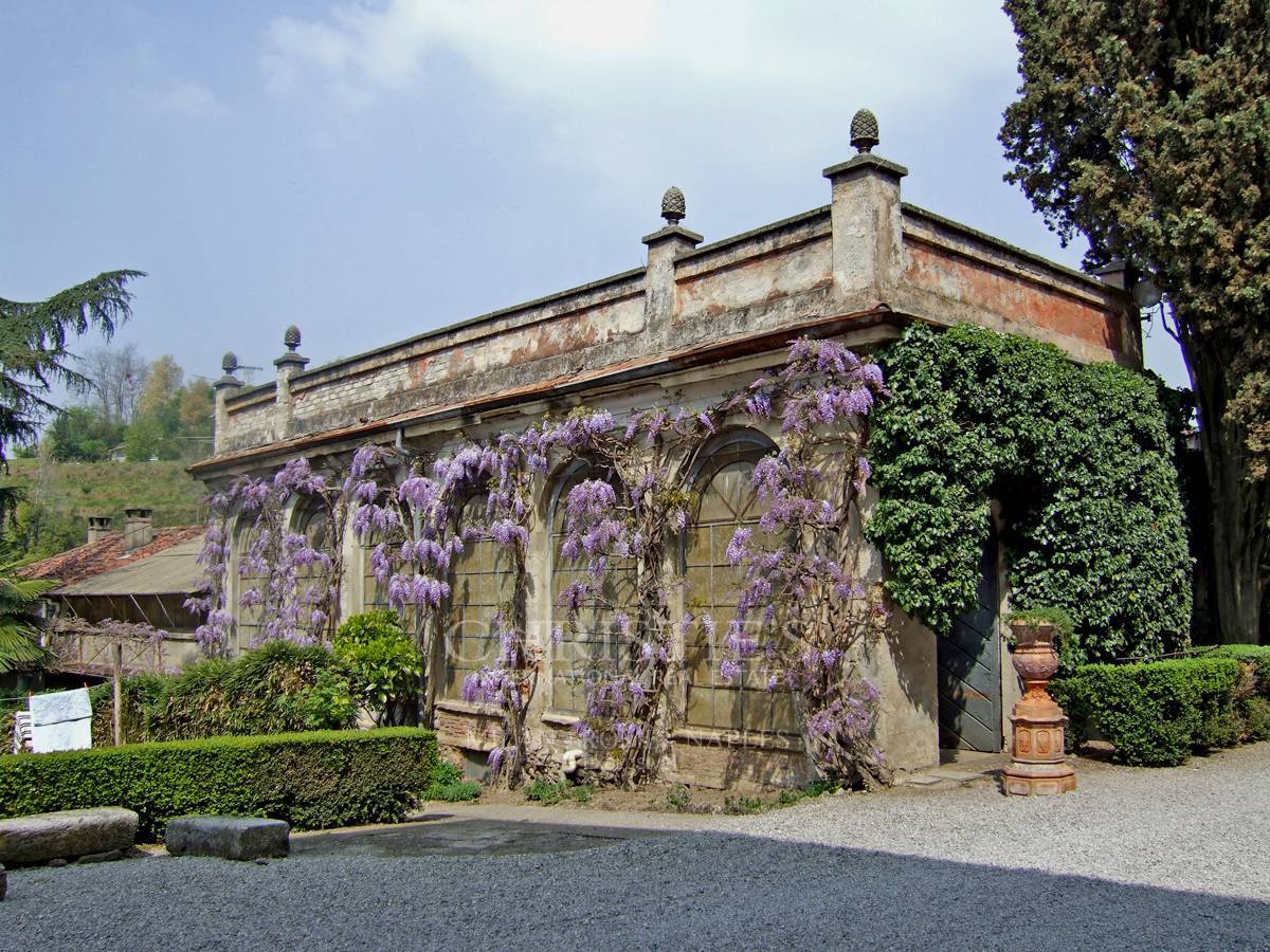 picture of Ancient Mansion From The 1700s In Brianza