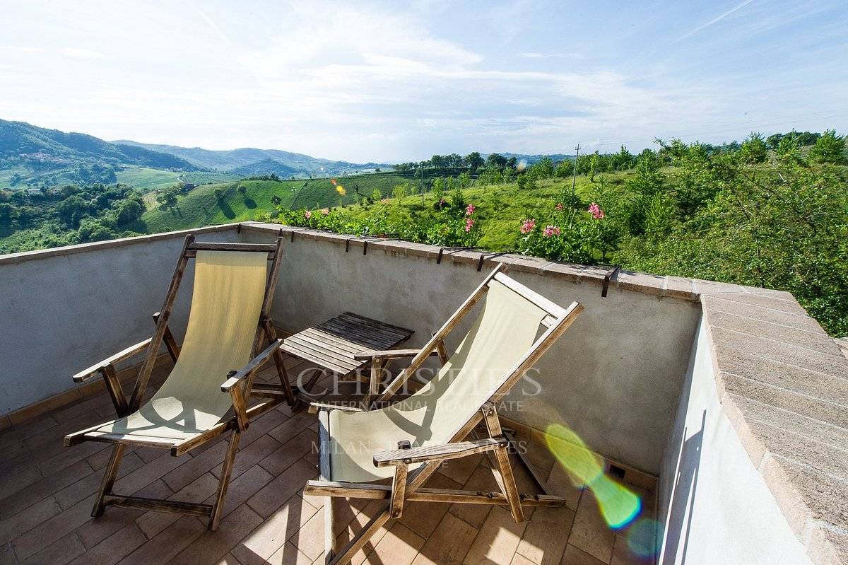 picture of Umbria - Splendid Estate With Farmhouse And Swimming Pool.