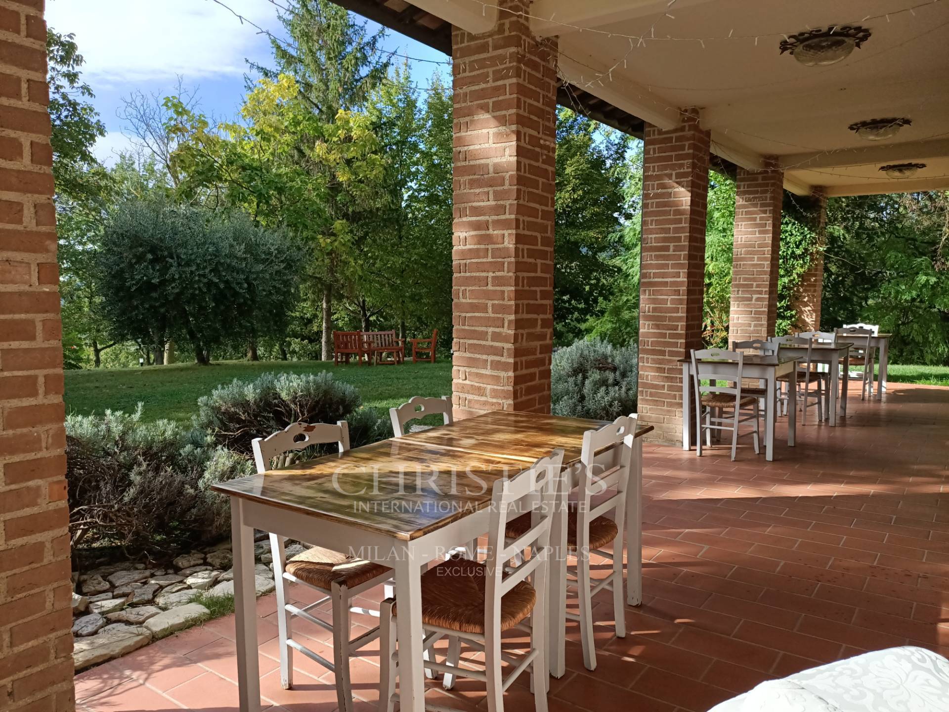 picture of Umbria - Splendid Estate With Farmhouse And Swimming Pool.