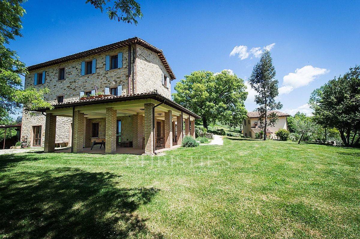 picture of Umbria - Splendid Estate With Farmhouse And Swimming Pool.