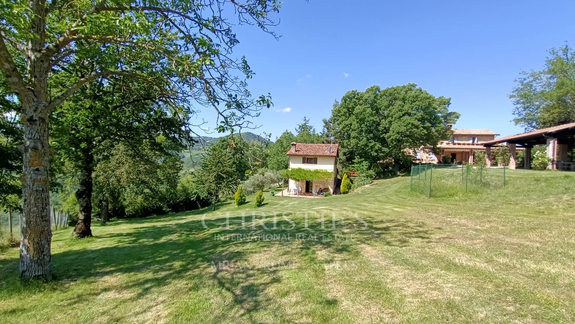 picture of Umbria - Splendid Estate With Farmhouse And Swimming Pool.