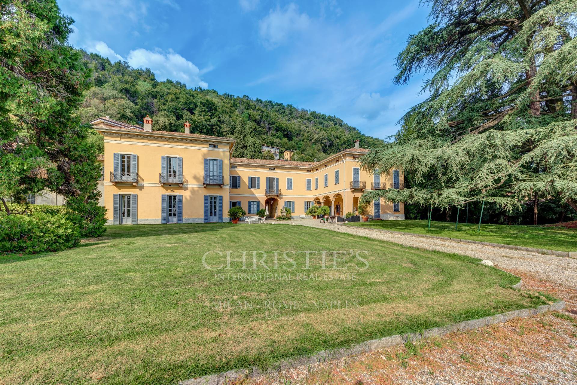 picture of Elegant Neoclassical Villa With Park, Swimming Pool And Period Frescoes