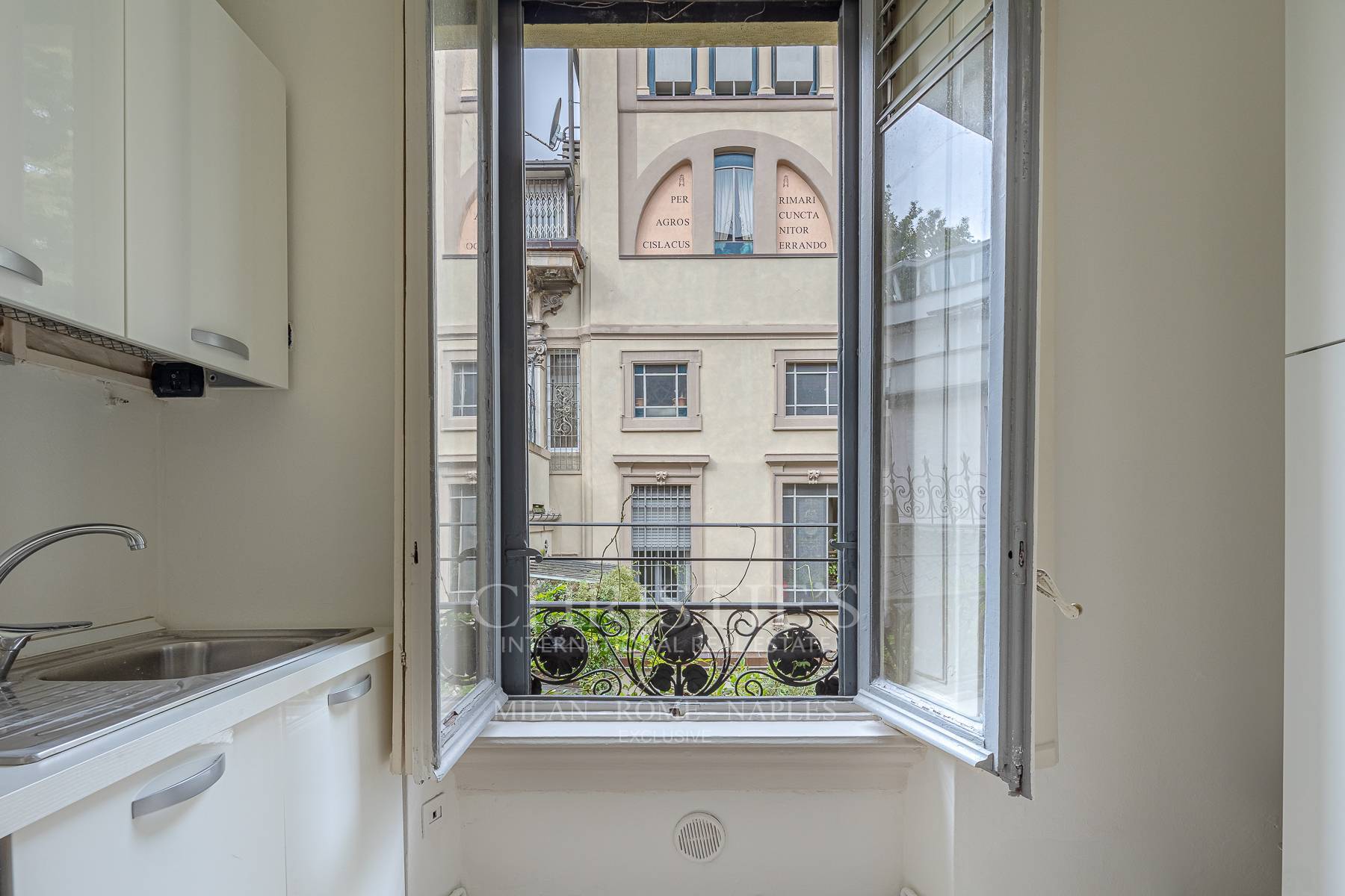 picture of Charming Apartment In Historic 19th Century Building