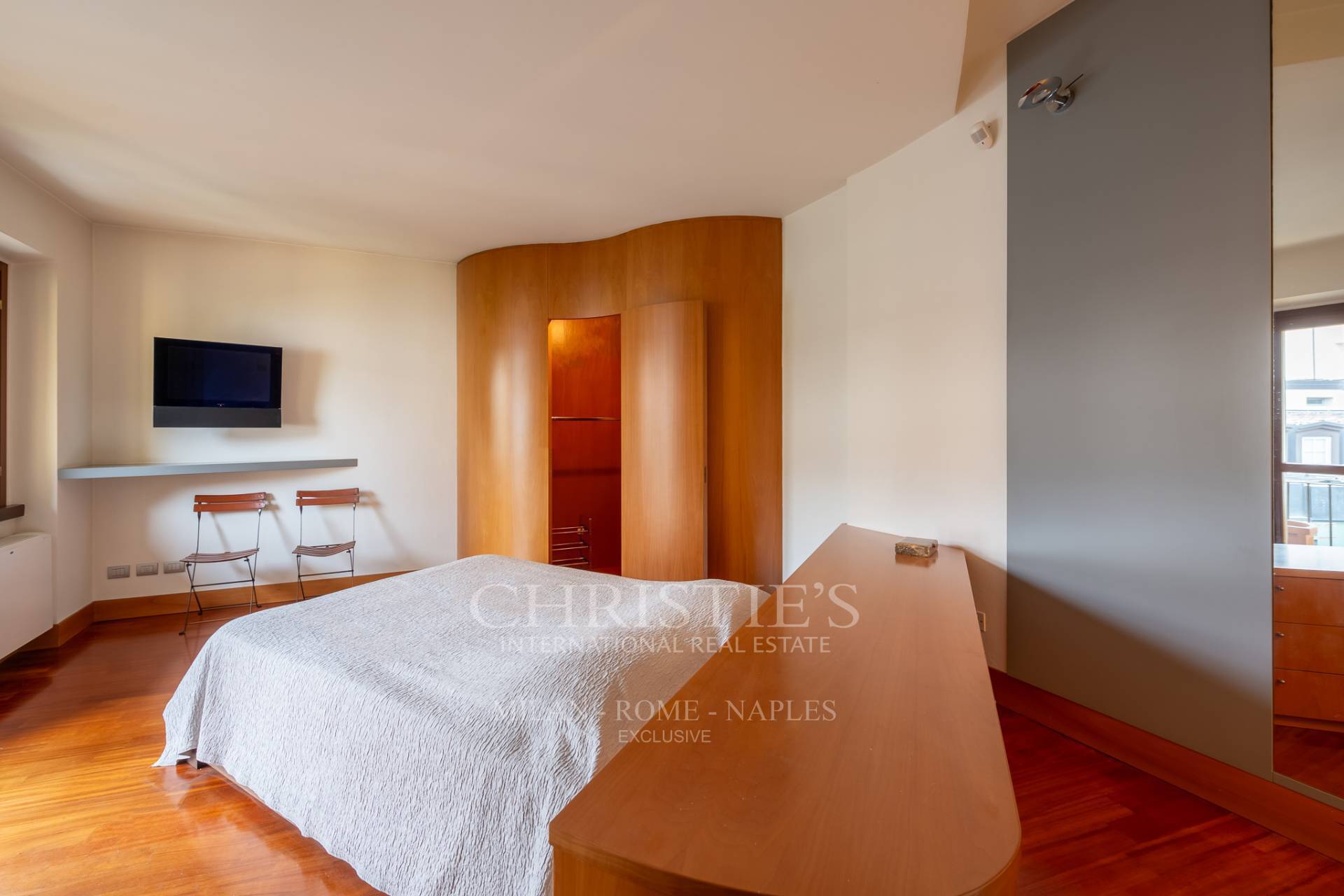 picture of Cozy One-bedroom Apartment Close To The Duomo