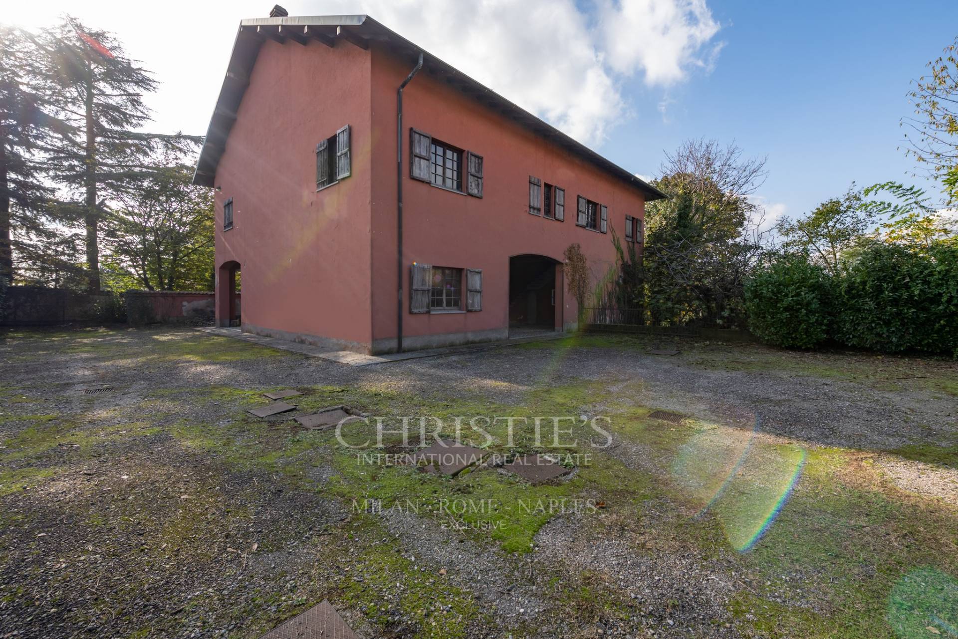 picture of Prestigious Property In Cassano Magnago