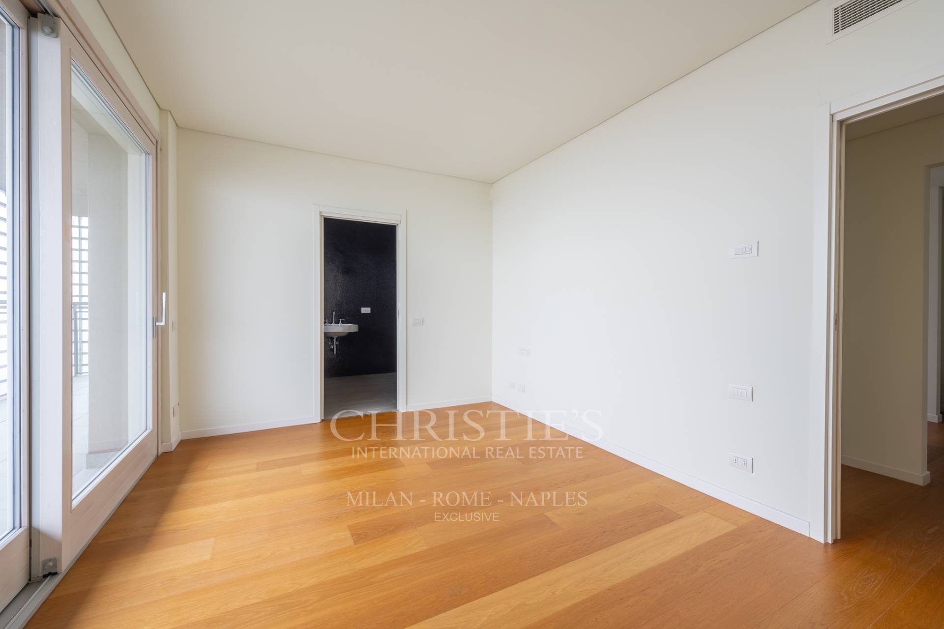 picture of Spacious Apartment In Giax Tower With Panoramic View