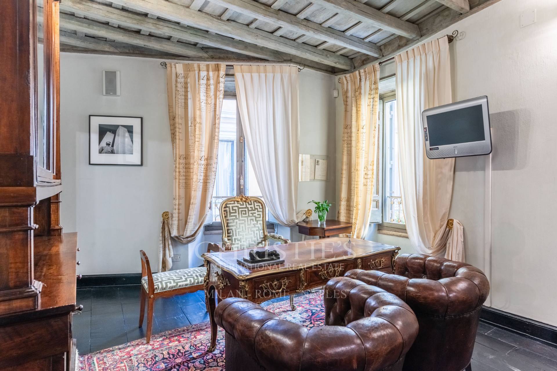 picture of Luxurious Independent Residence