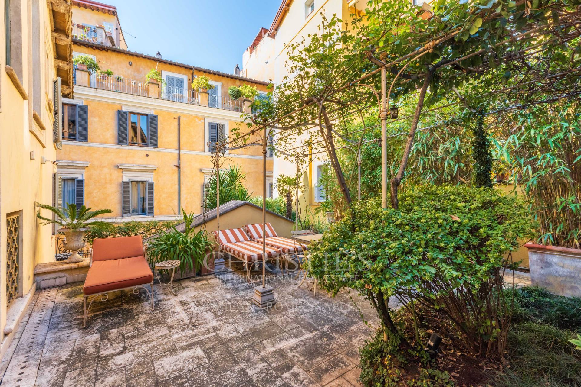 picture of Luxurious Independent Residence