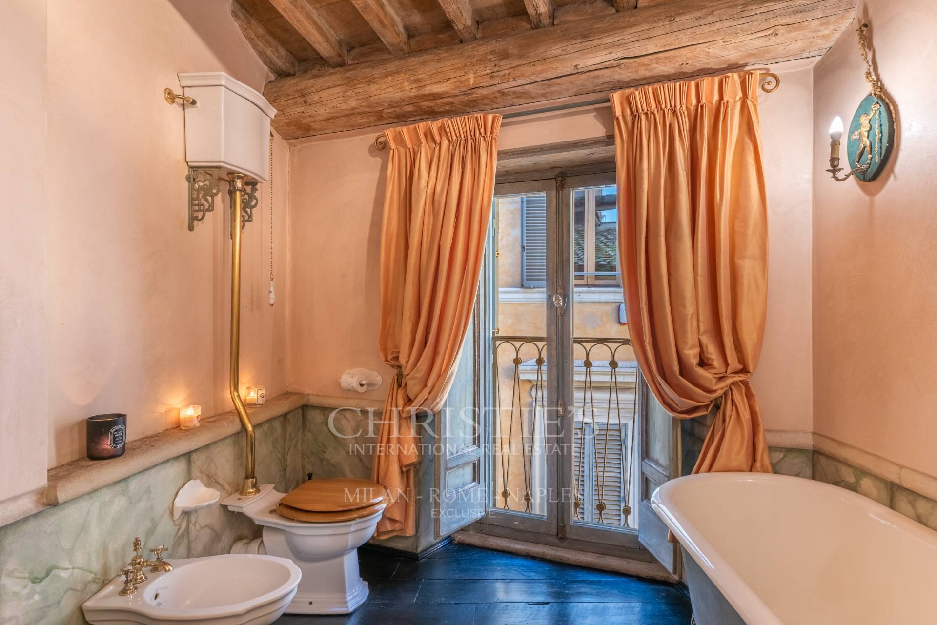 picture of Luxurious Independent Residence