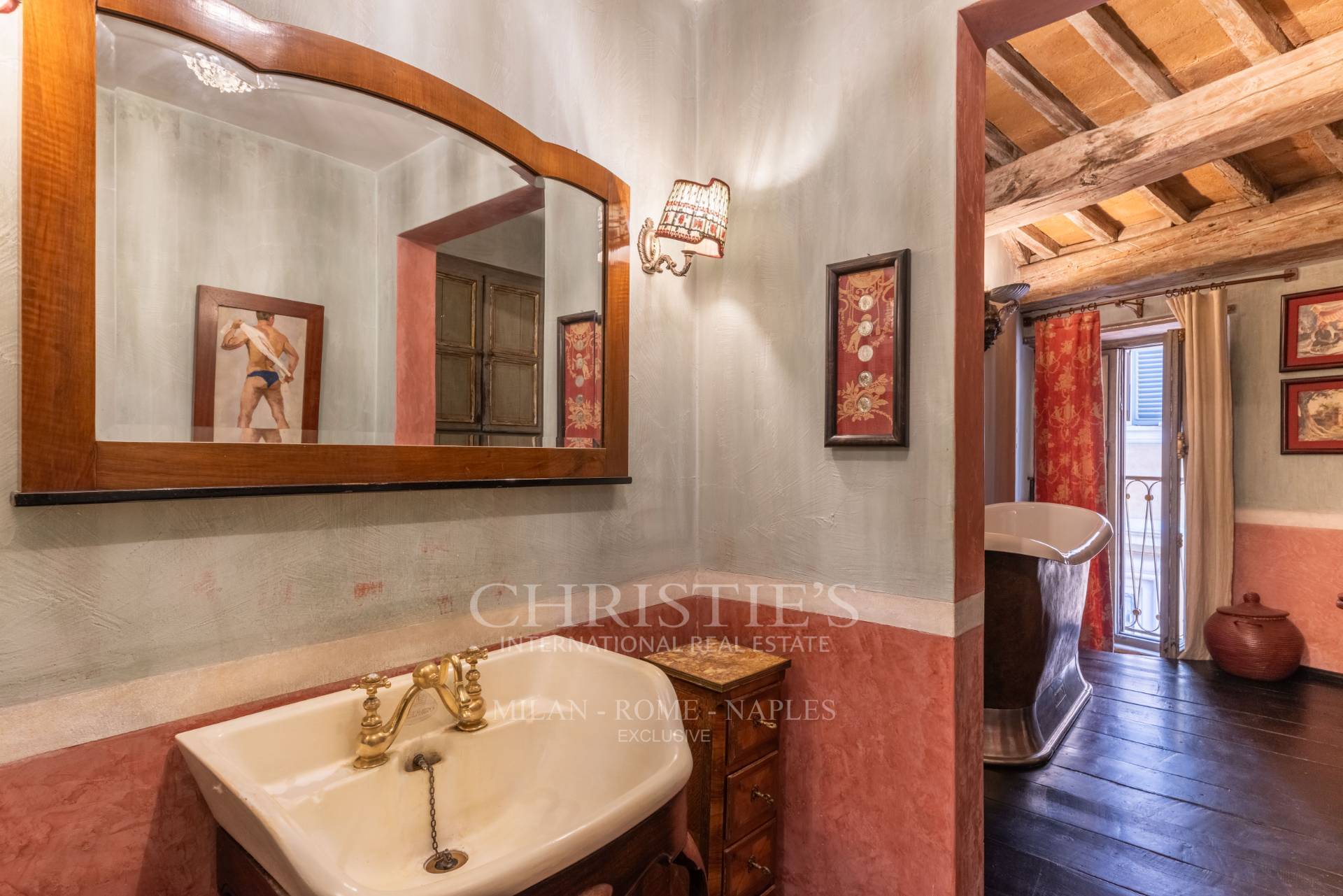 picture of Luxurious Independent Residence