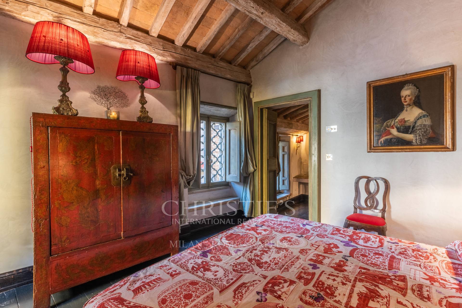 picture of Luxurious Independent Residence