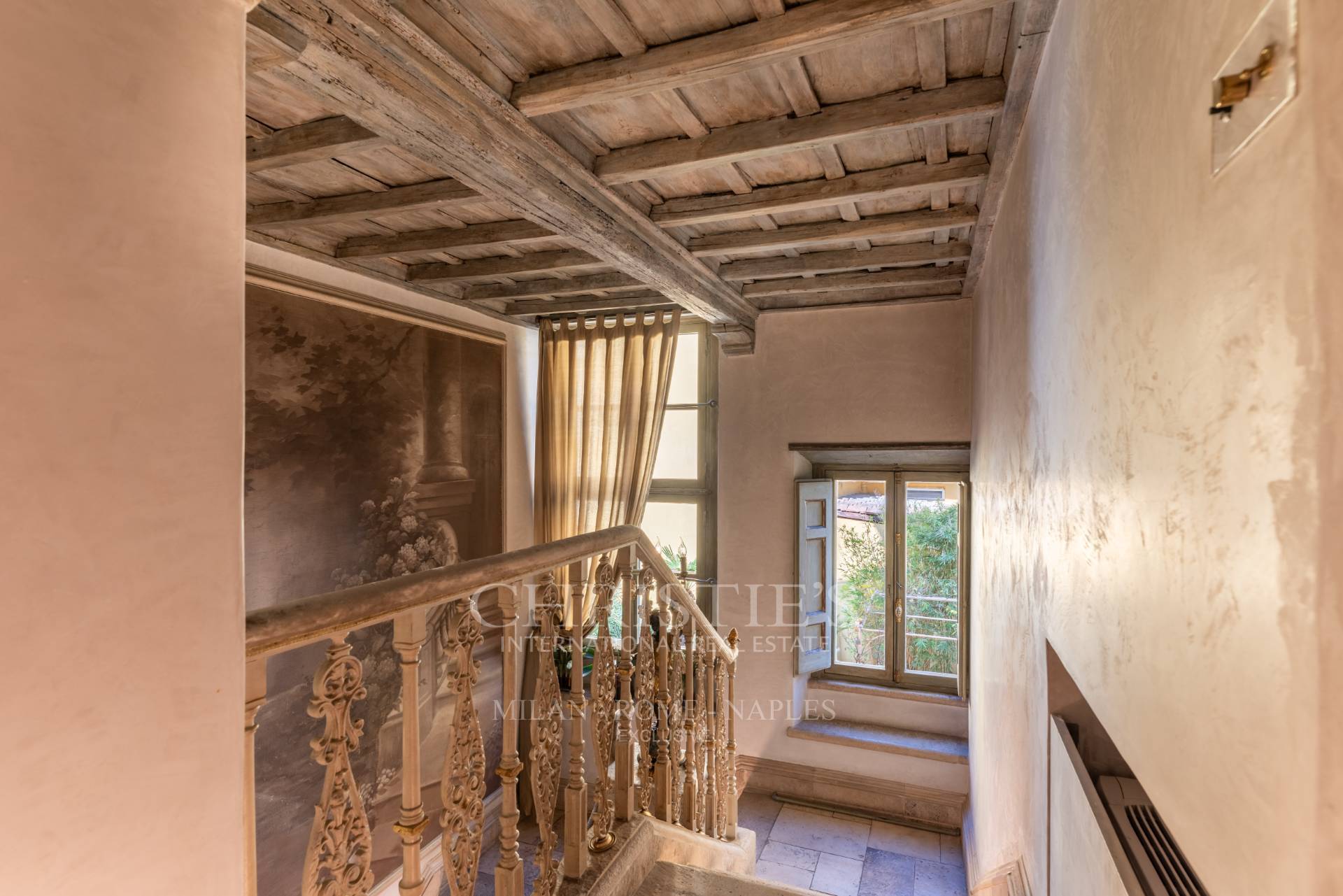 picture of Luxurious Independent Residence