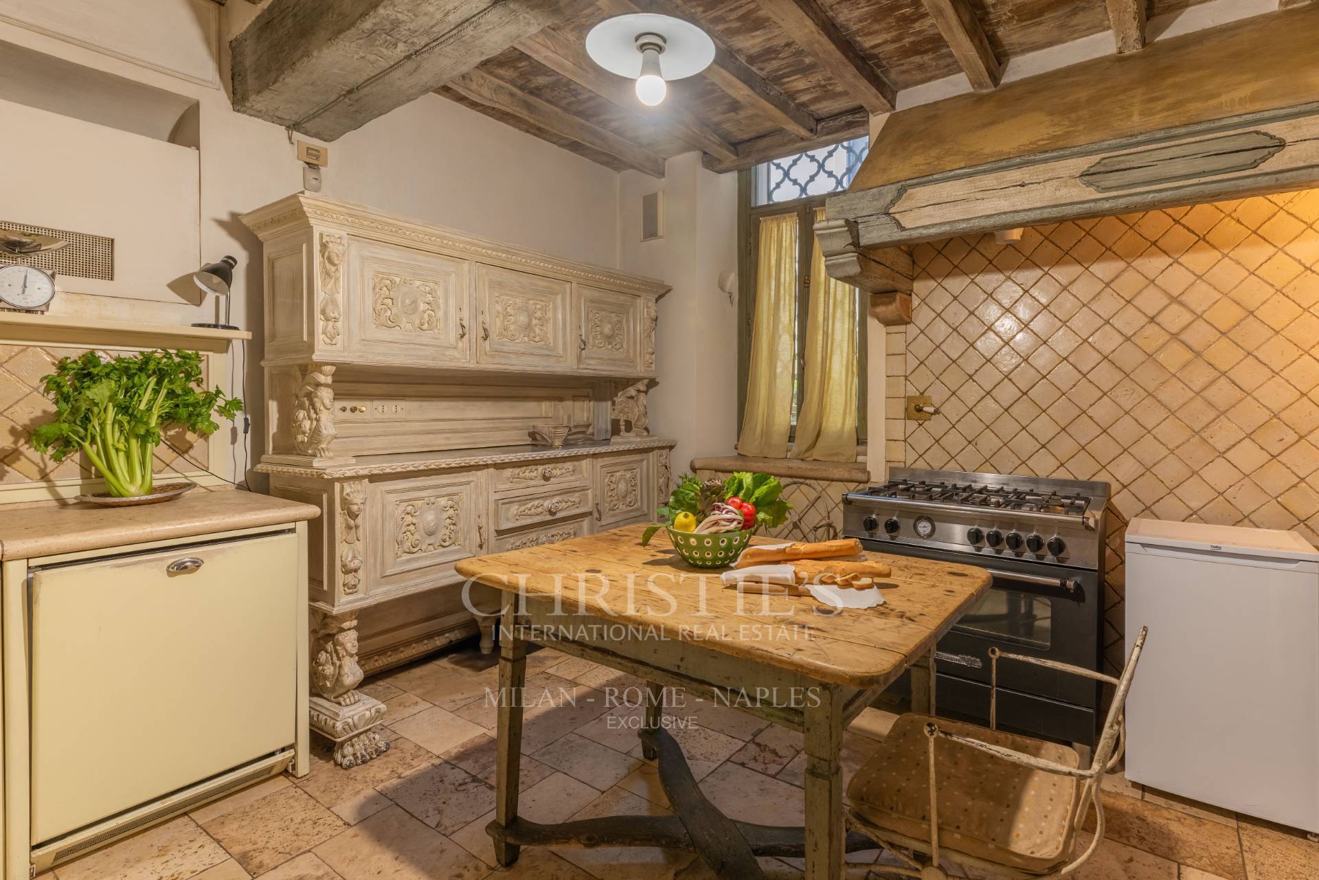 picture of Luxurious Independent Residence