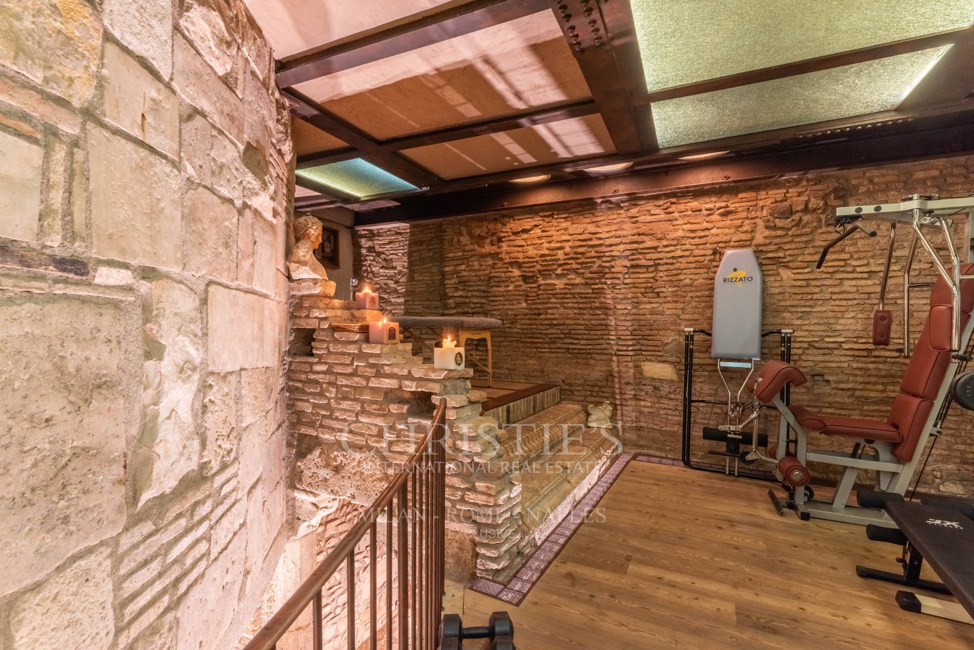 picture of Luxurious Independent Residence