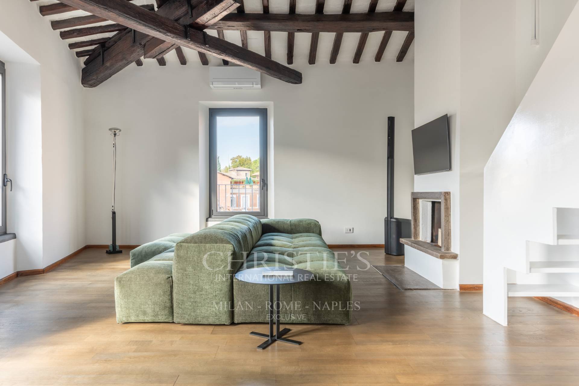 picture of Prestigious Loft In Trastevere