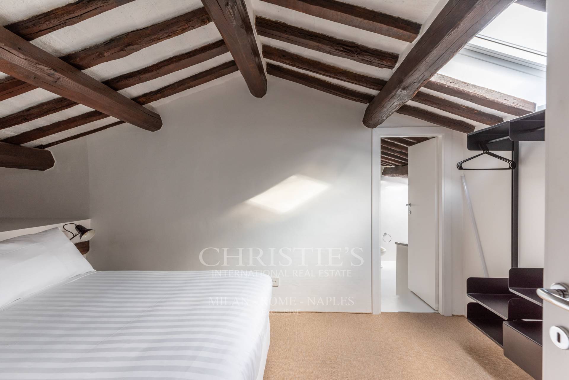 picture of Prestigious Loft In Trastevere