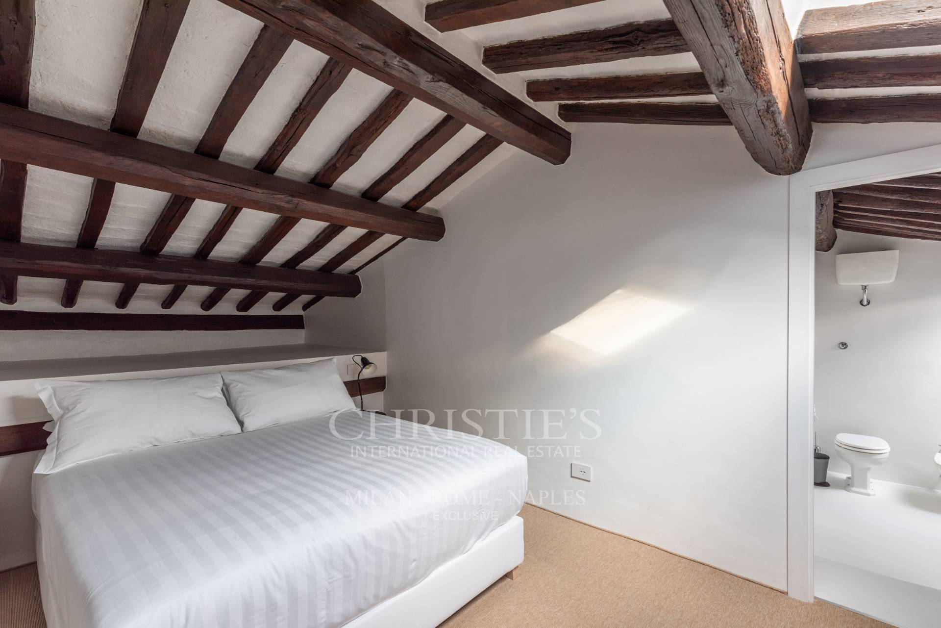 picture of Prestigious Loft In Trastevere