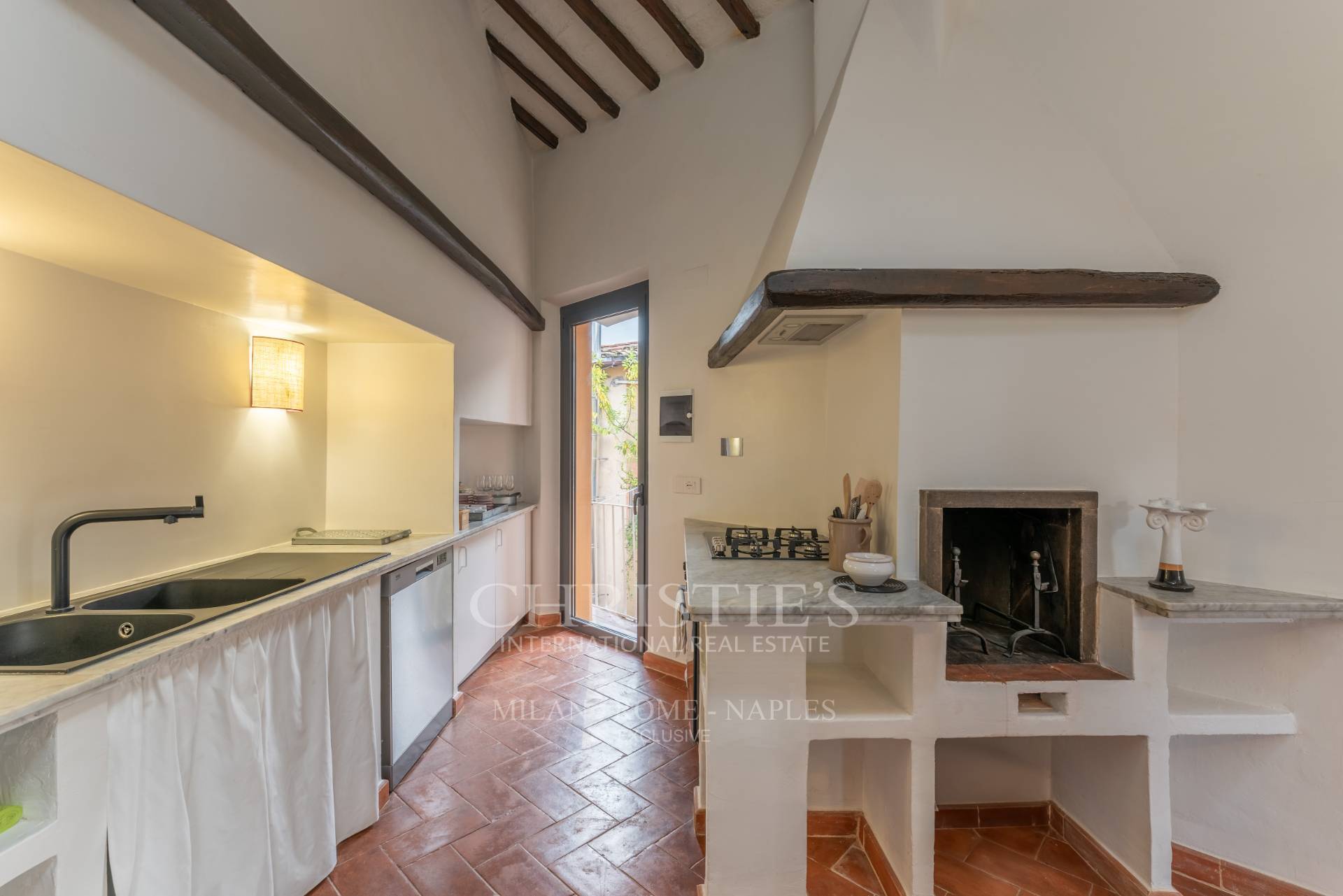 picture of Prestigious Loft In Trastevere