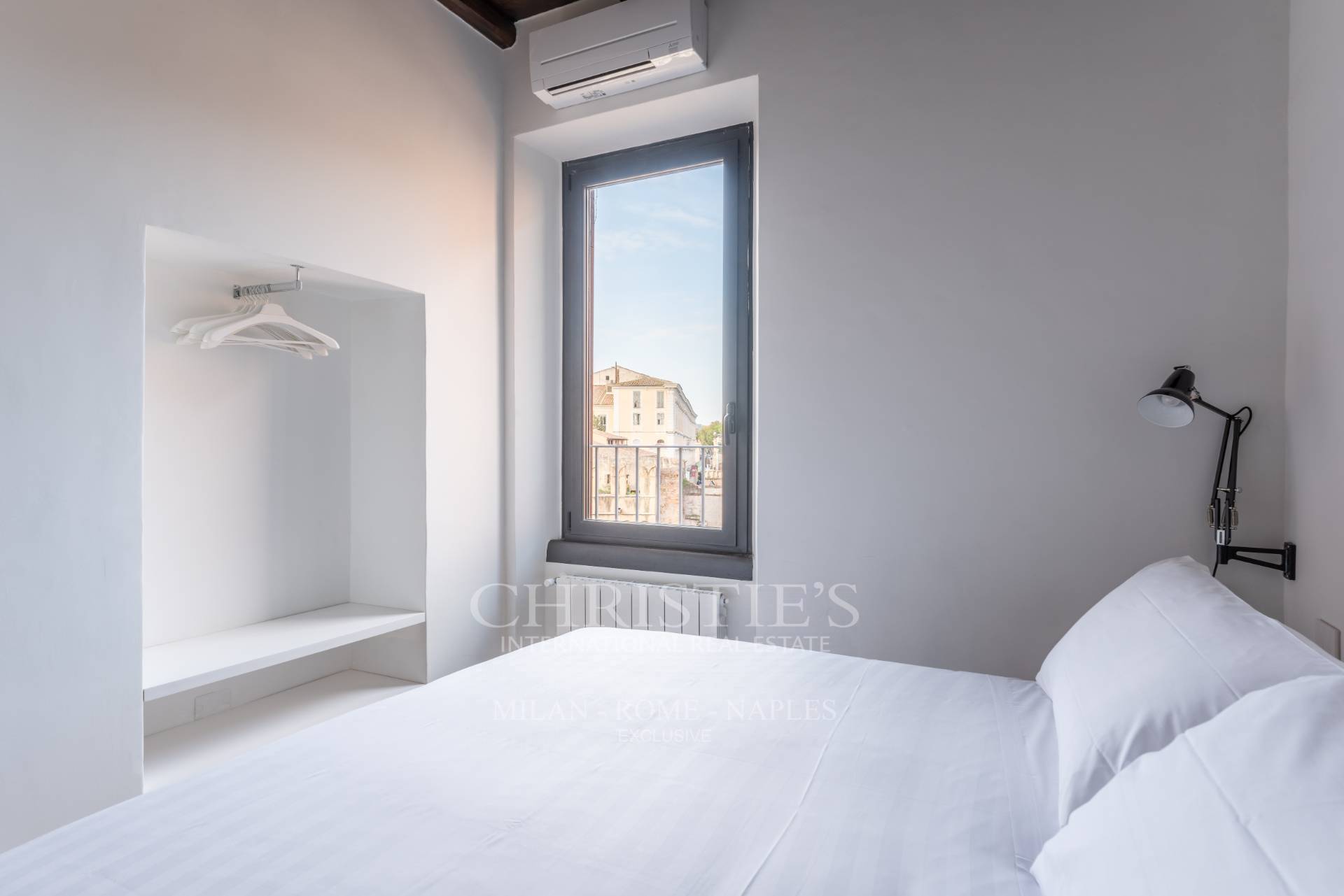 picture of Prestigious Loft In Trastevere