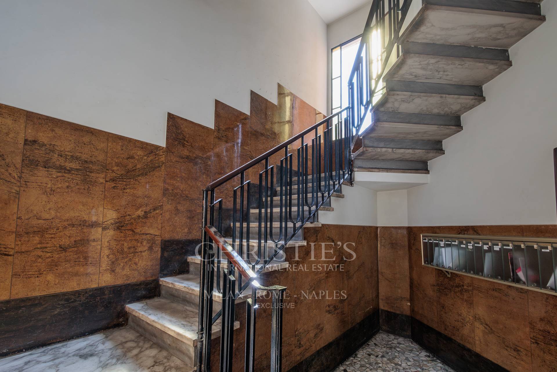 picture of Elegant Apartment On The Navigli