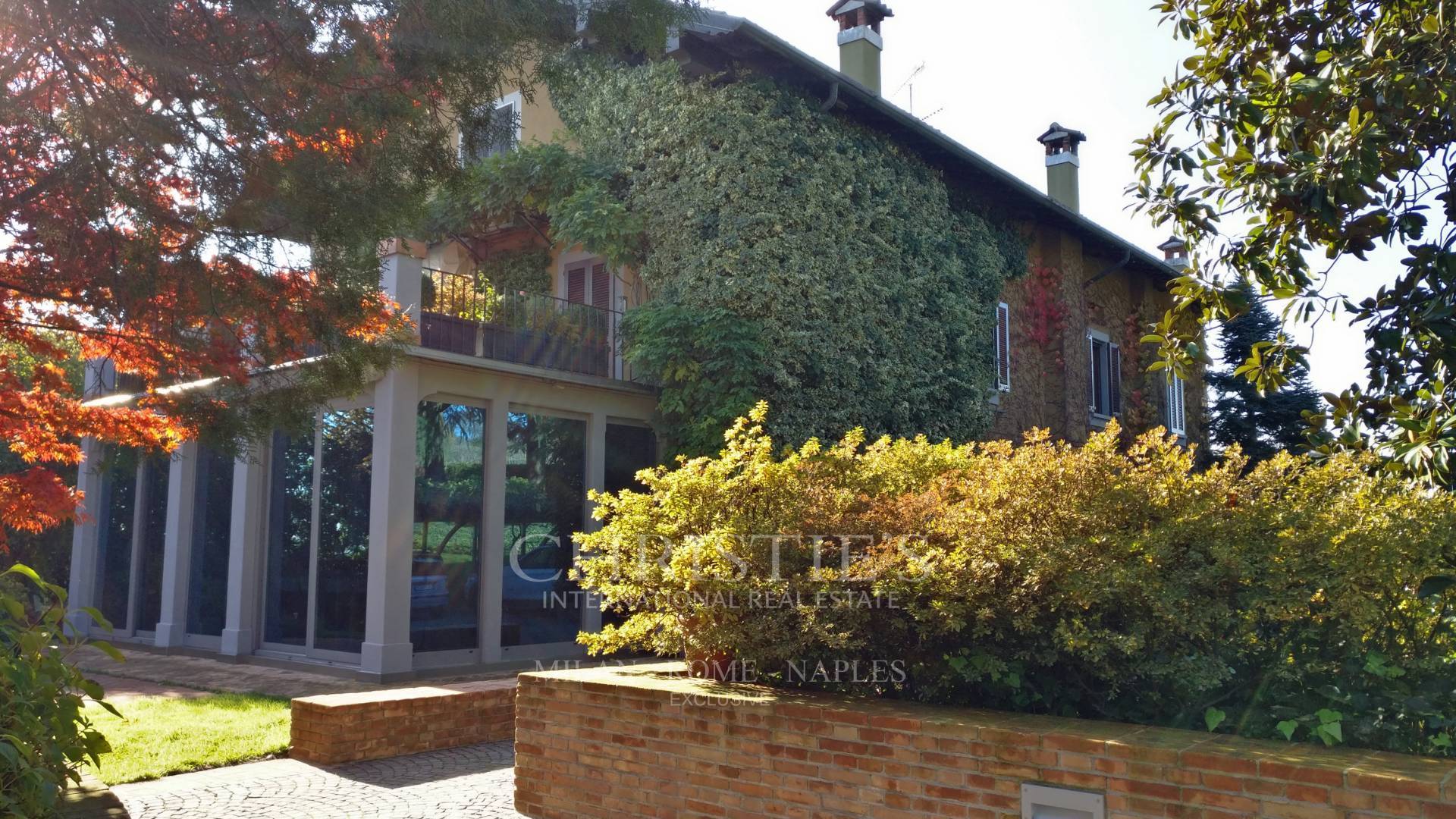 picture of Elegant Farmhouse In The Province Of Milan