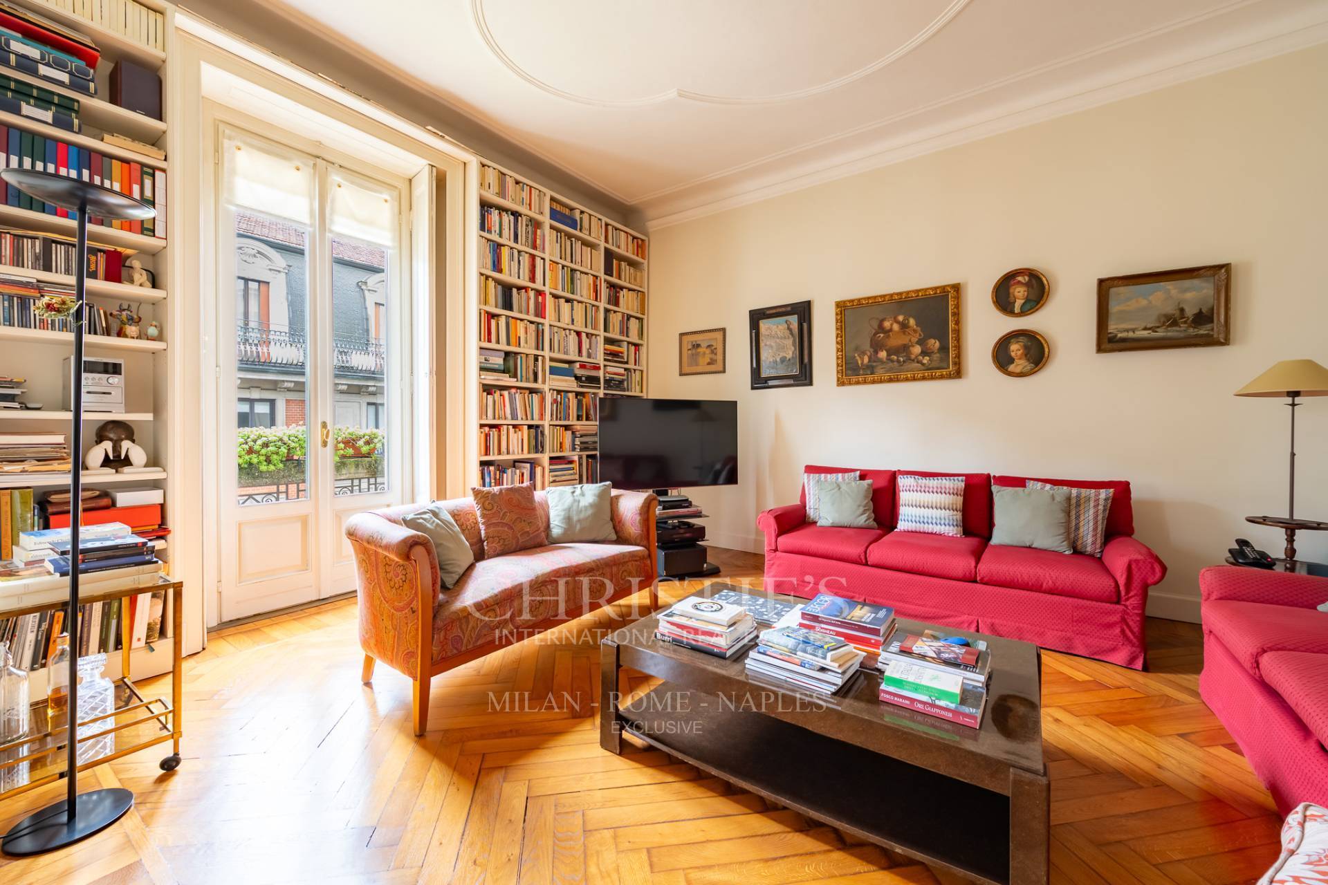 picture of Elegant 172-sqm Apartment Near Corso Italia