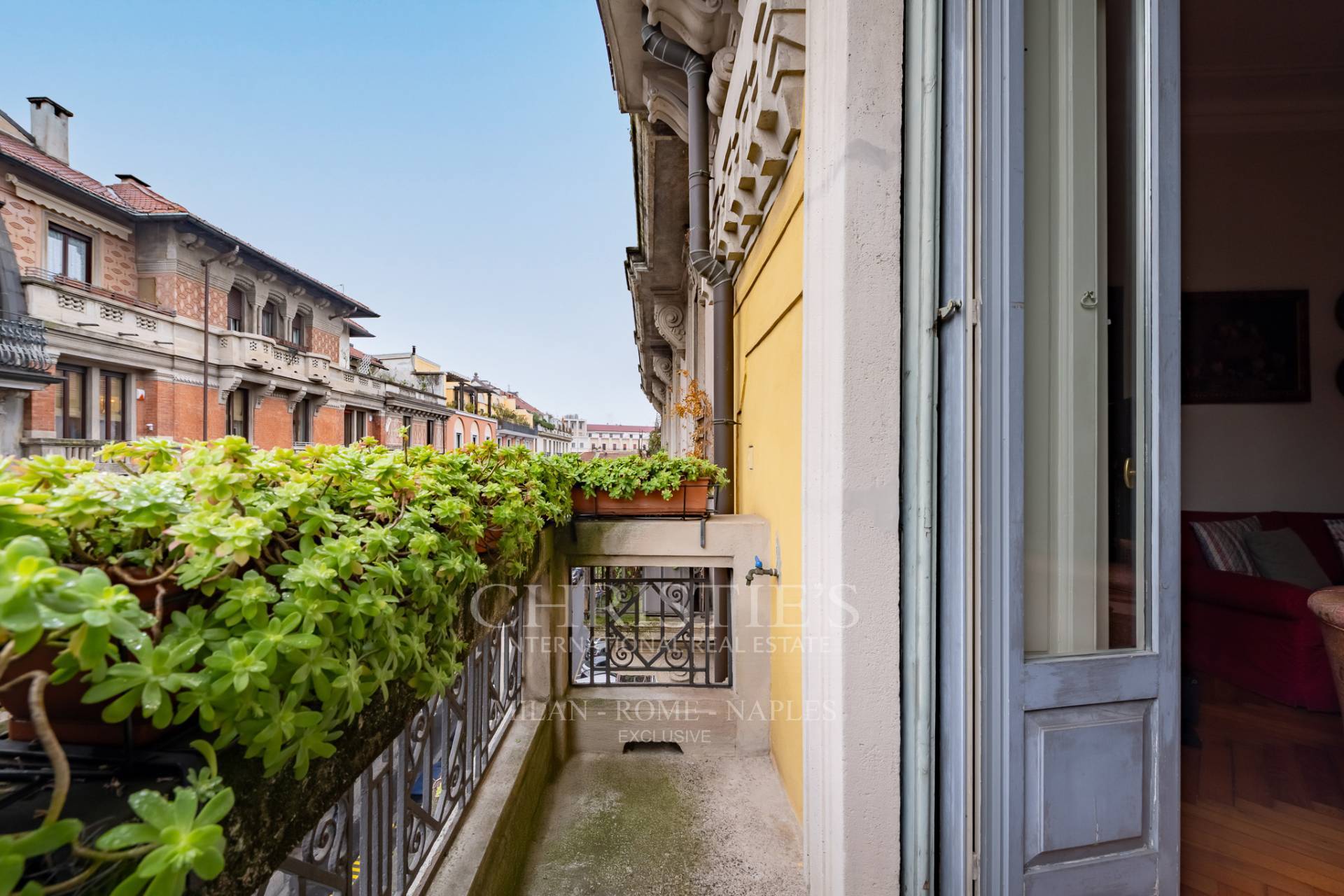 picture of Elegant 172-sqm Apartment Near Corso Italia