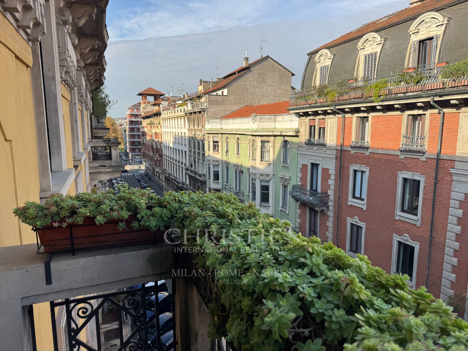 picture of Elegant 172-sqm Apartment Near Corso Italia