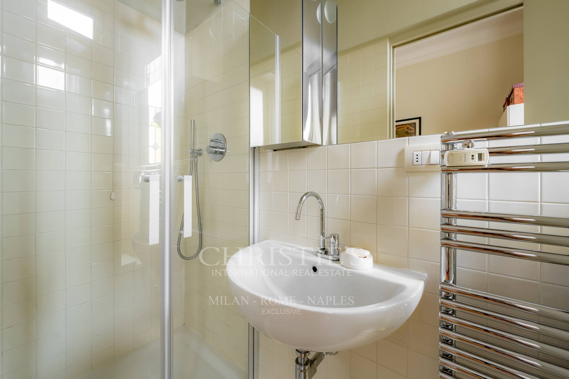 picture of Elegant 172-sqm Apartment Near Corso Italia