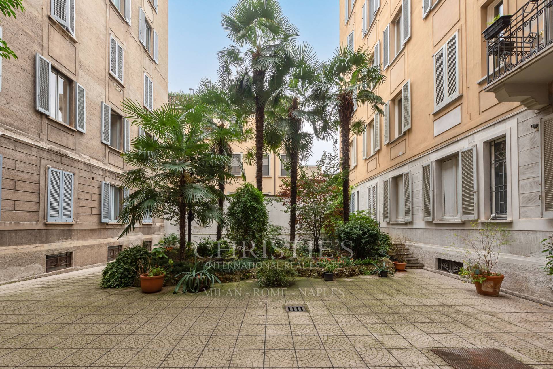 picture of Elegant 172-sqm Apartment Near Corso Italia