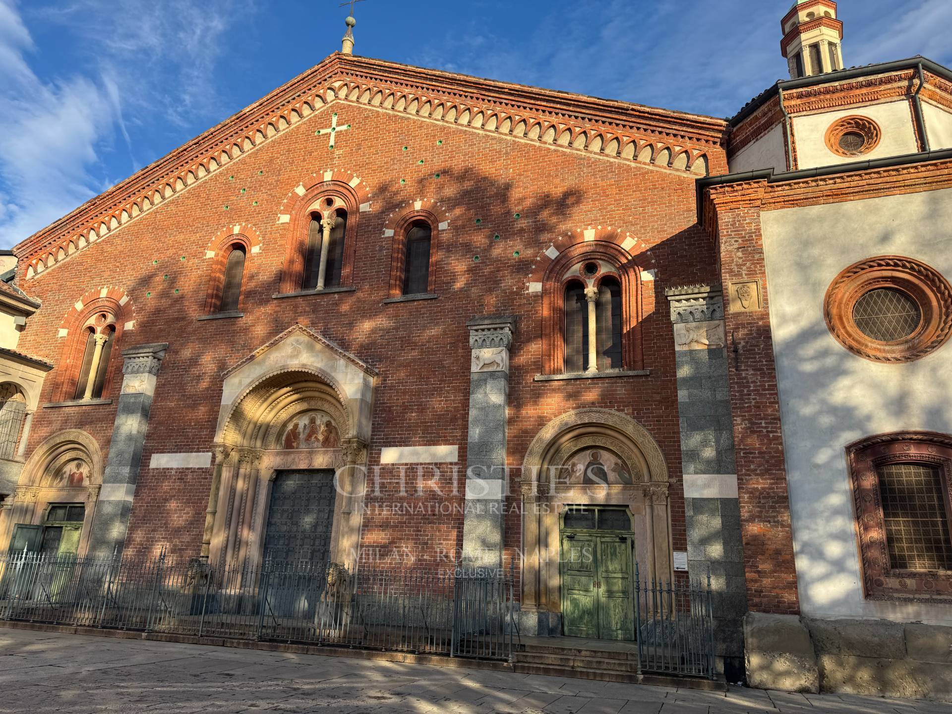 picture of Elegant 172-sqm Apartment Near Corso Italia