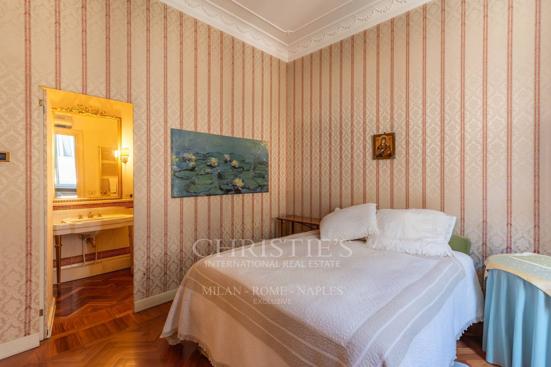 picture of Elegant Apartment Via Del Babuino