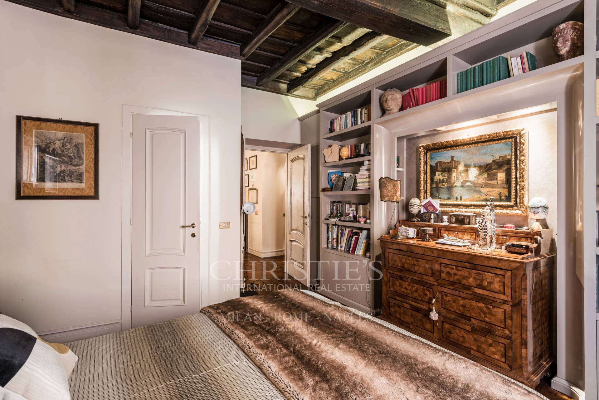 picture of Elegant Apartment In The Center Of Rome