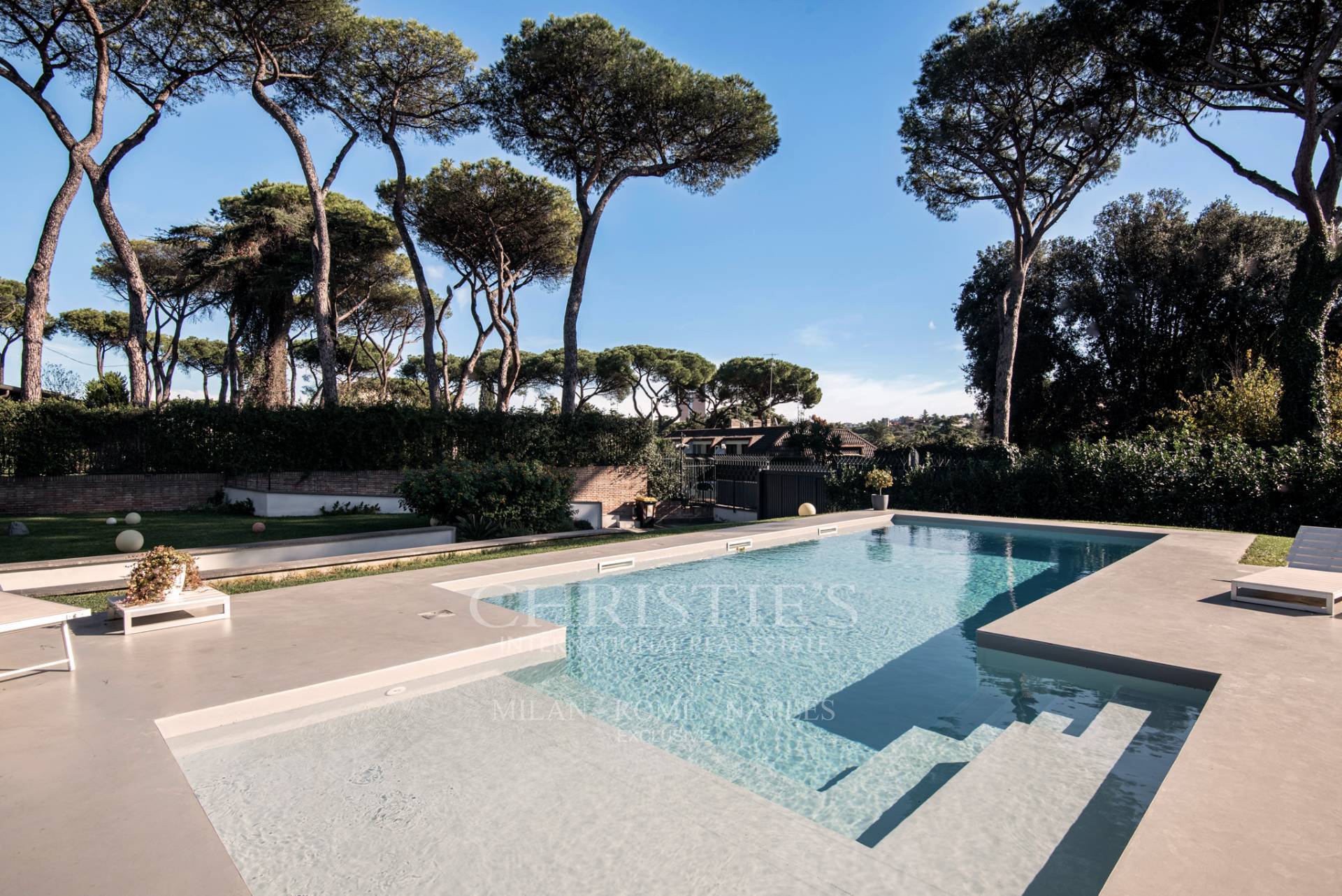 picture of Splendid Detached Villa With Swimming Pool