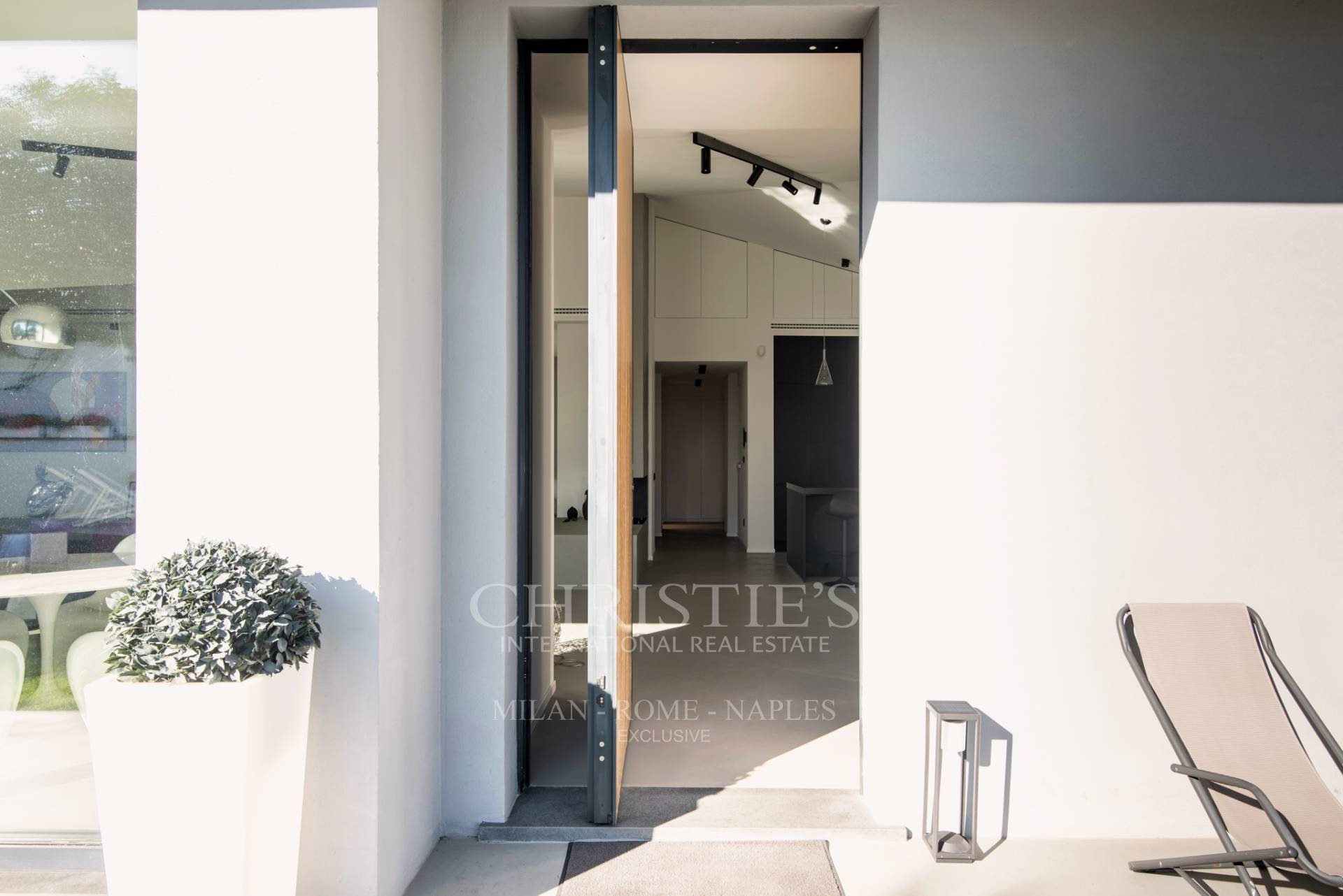 picture of Splendid Detached Villa With Swimming Pool