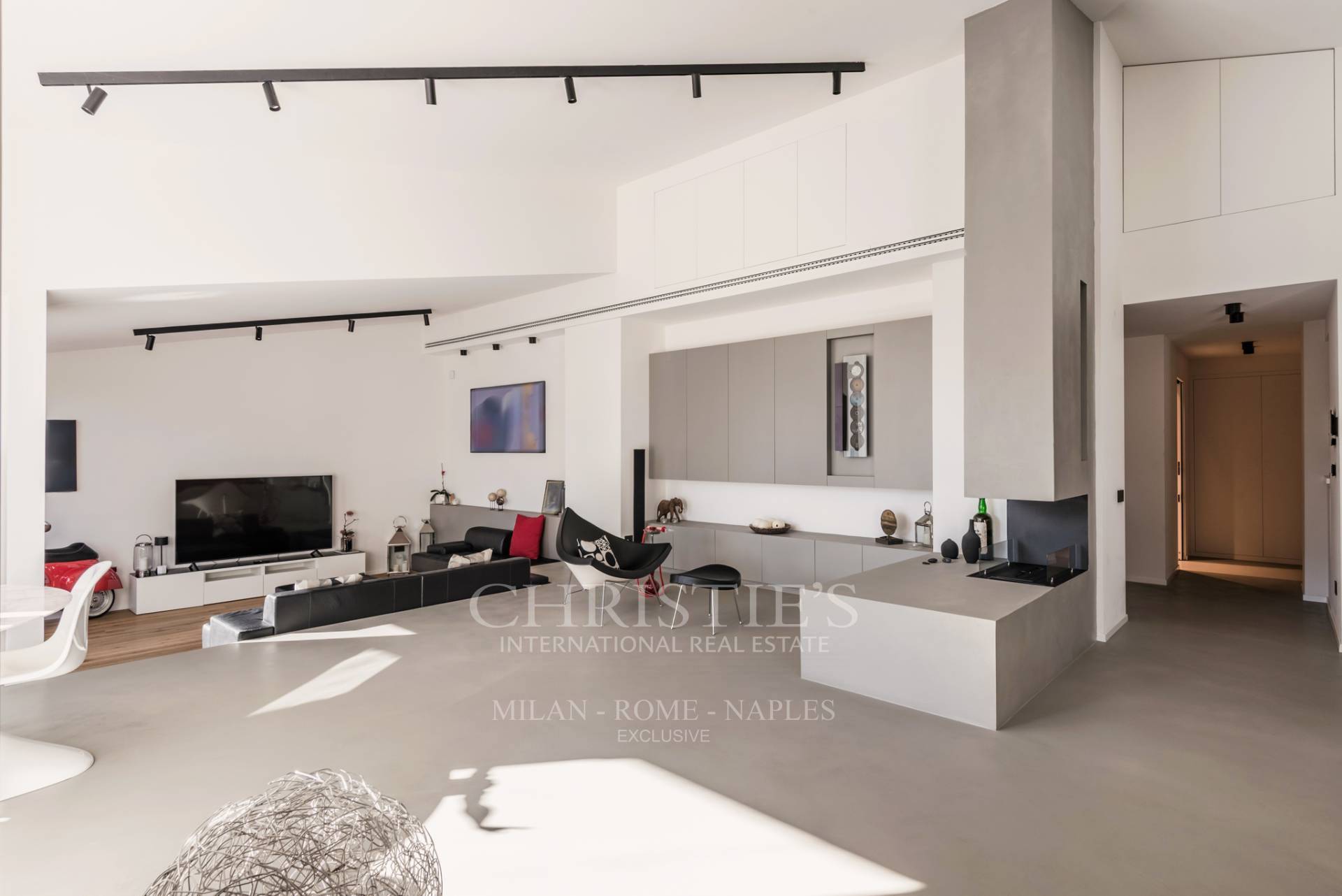 picture of Splendid Detached Villa With Swimming Pool