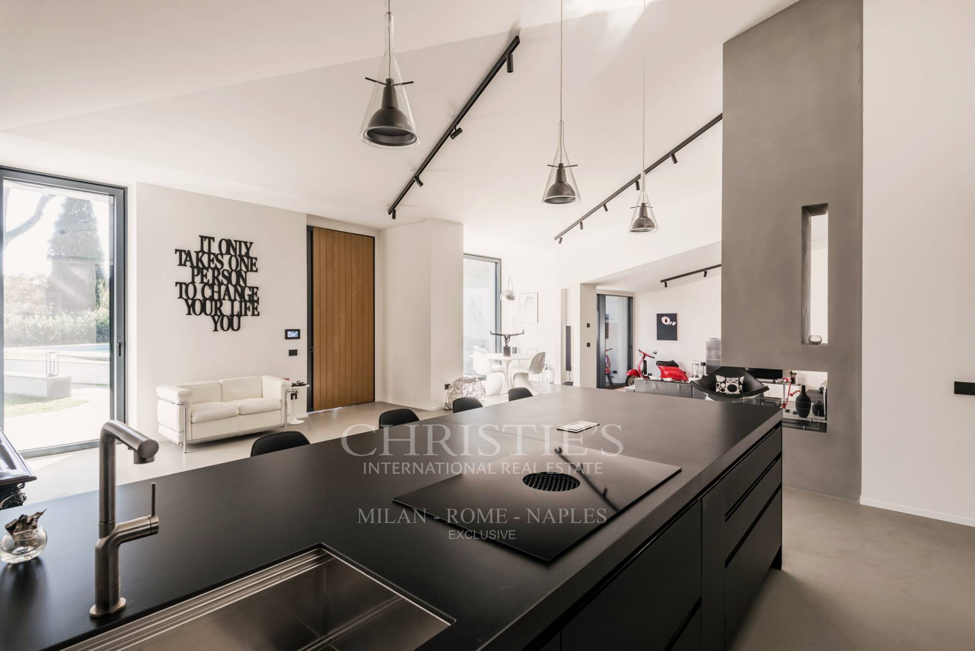 picture of Splendid Detached Villa With Swimming Pool