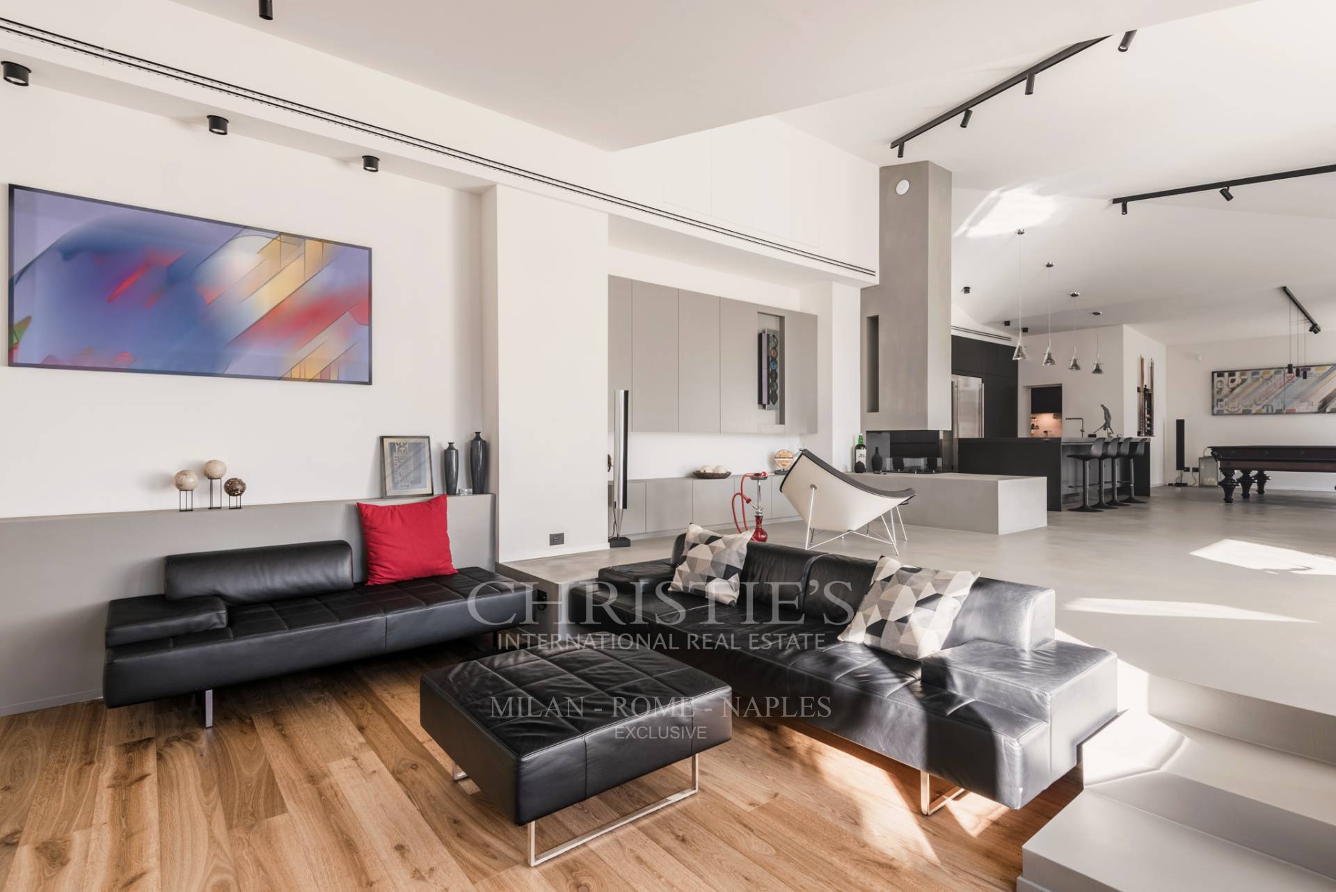 picture of Splendid Detached Villa With Swimming Pool