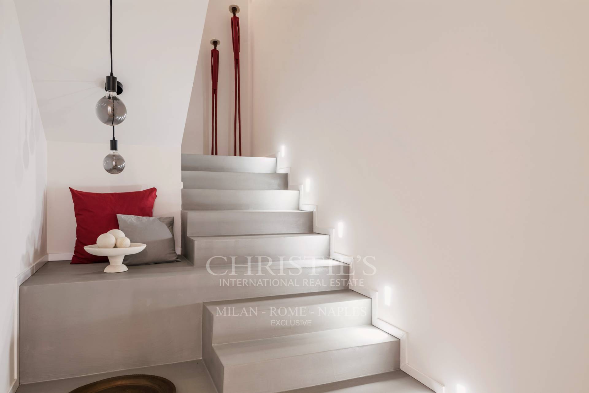 picture of Splendid Detached Villa With Swimming Pool