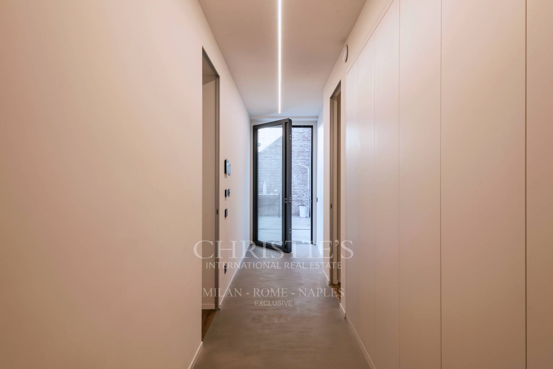 picture of Splendid Detached Villa With Swimming Pool