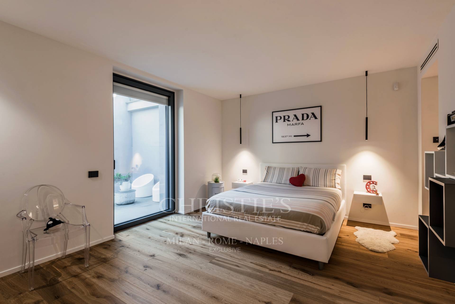 picture of Splendid Detached Villa With Swimming Pool