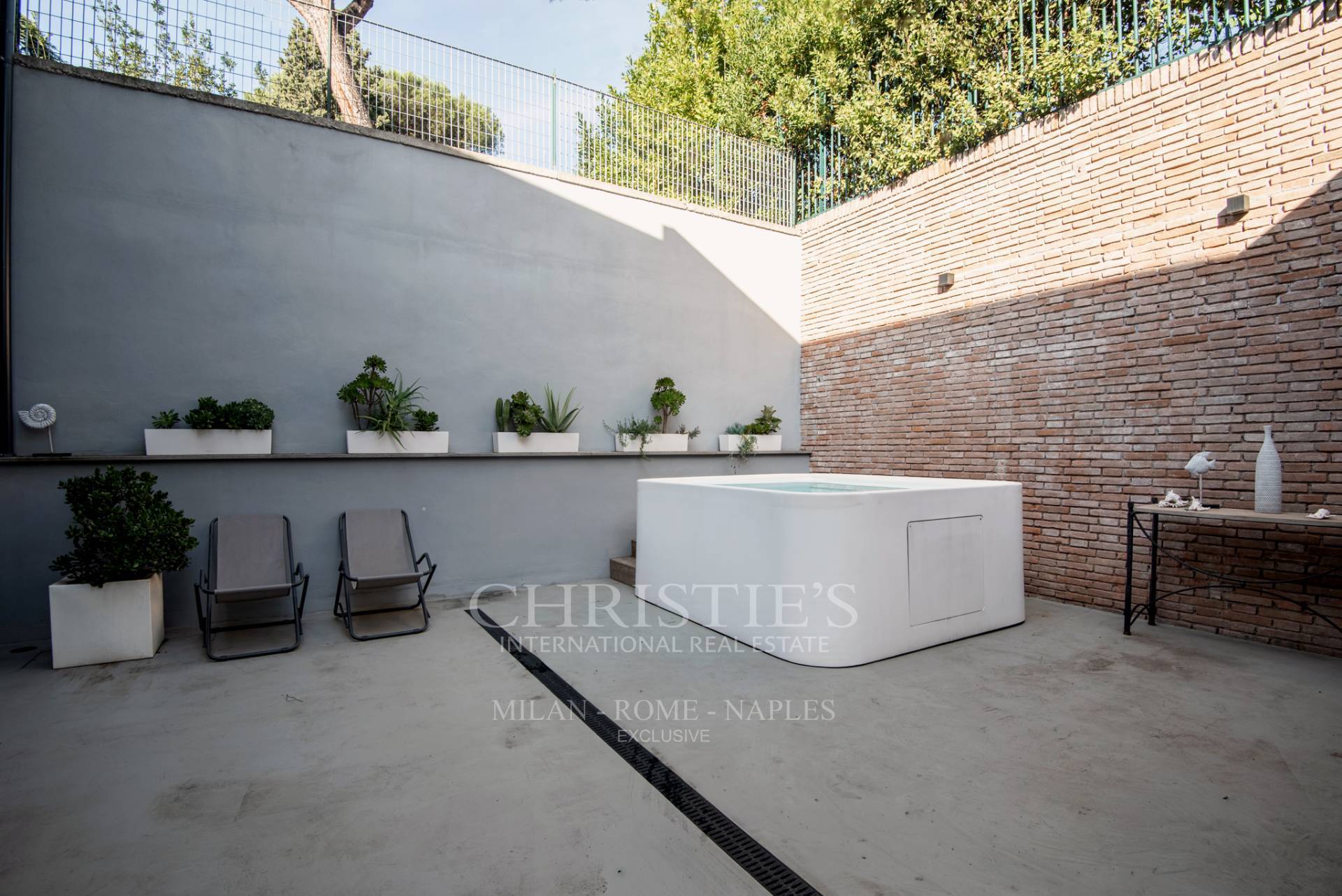 picture of Splendid Detached Villa With Swimming Pool