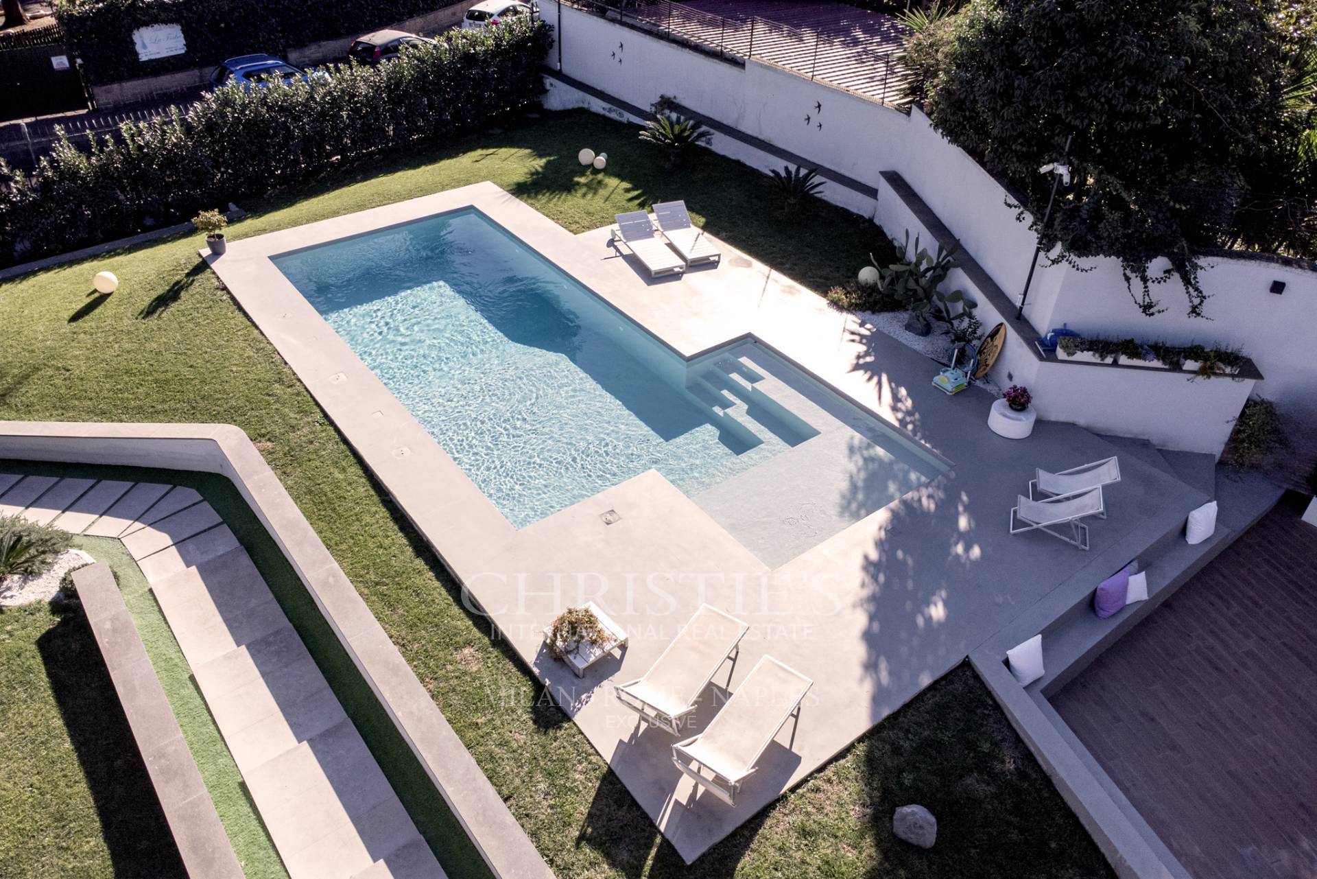 picture of Splendid Detached Villa With Swimming Pool